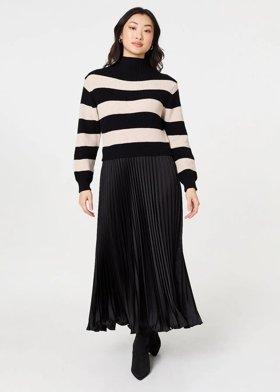 Izabel London Black Striped High Neck Pleat Knit Maxi Dress