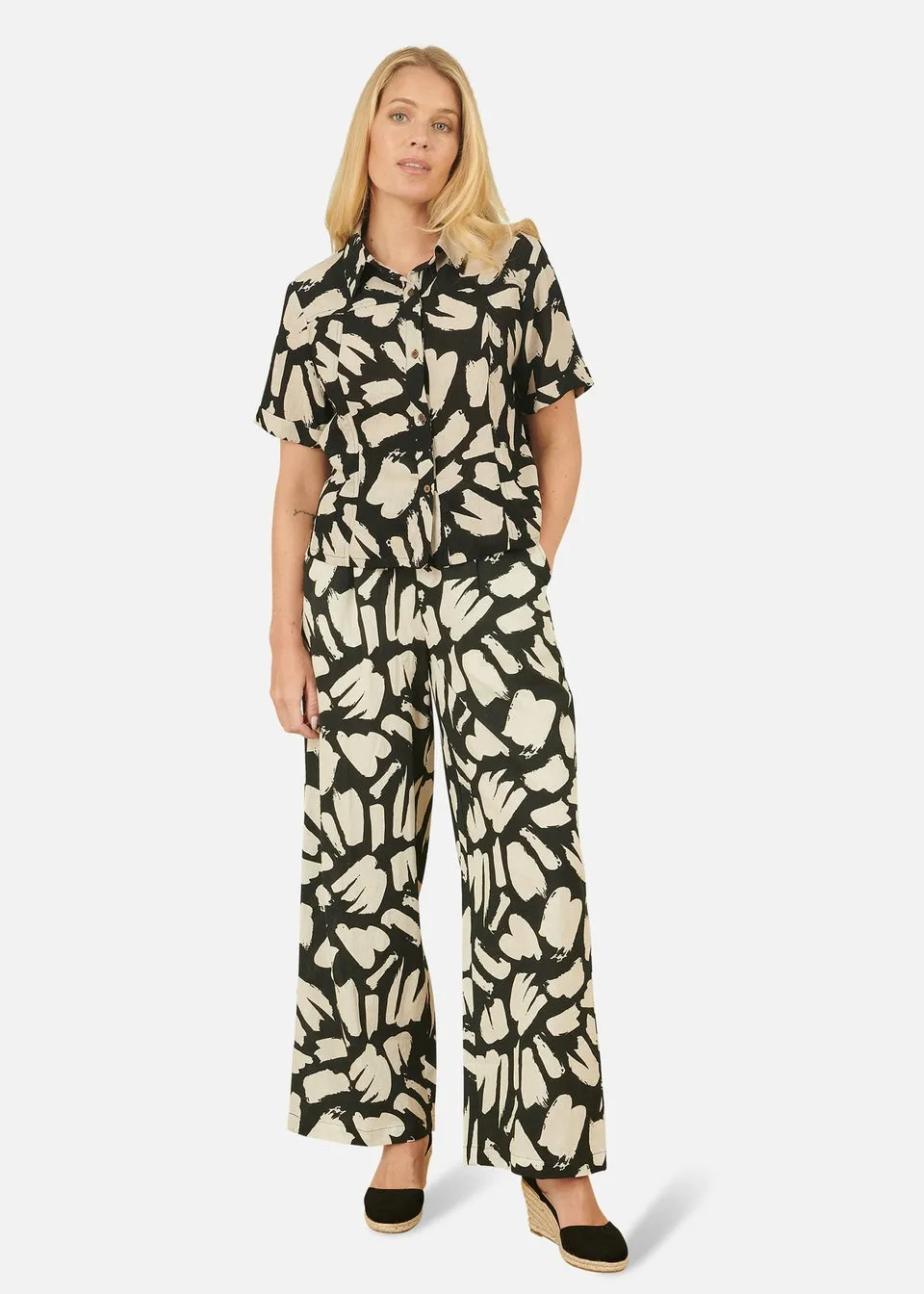 Yumi Black Cotton Splash Print Relaxed Fit Shirt