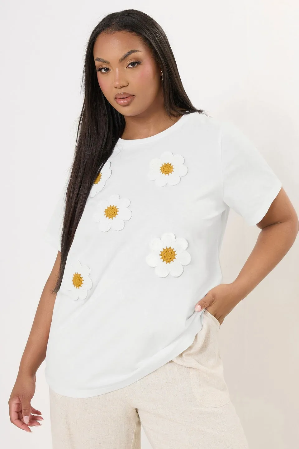 Yours Curve White Applique Daisy T-Shirt