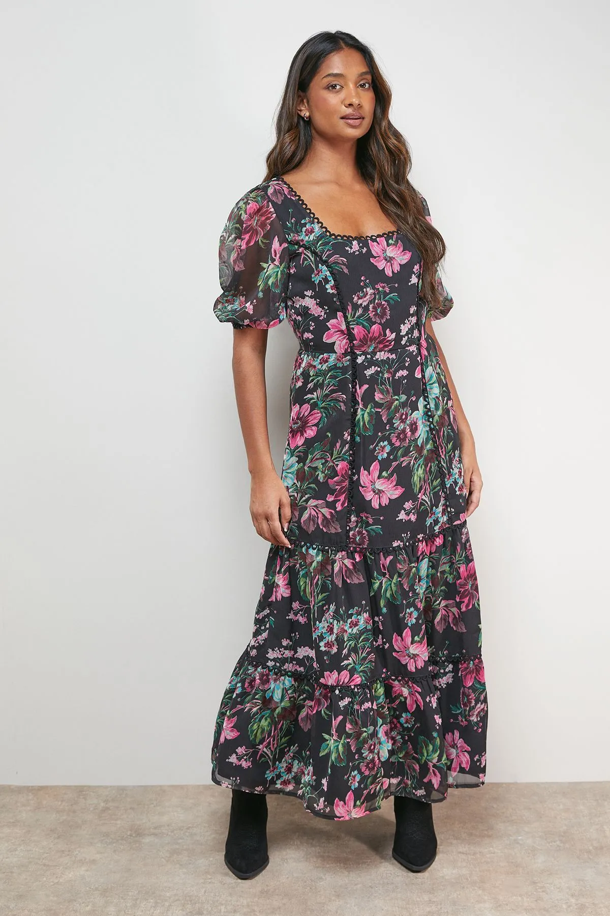 Printed Square Neck Scallop edge Puff Sleeve Midi Dress