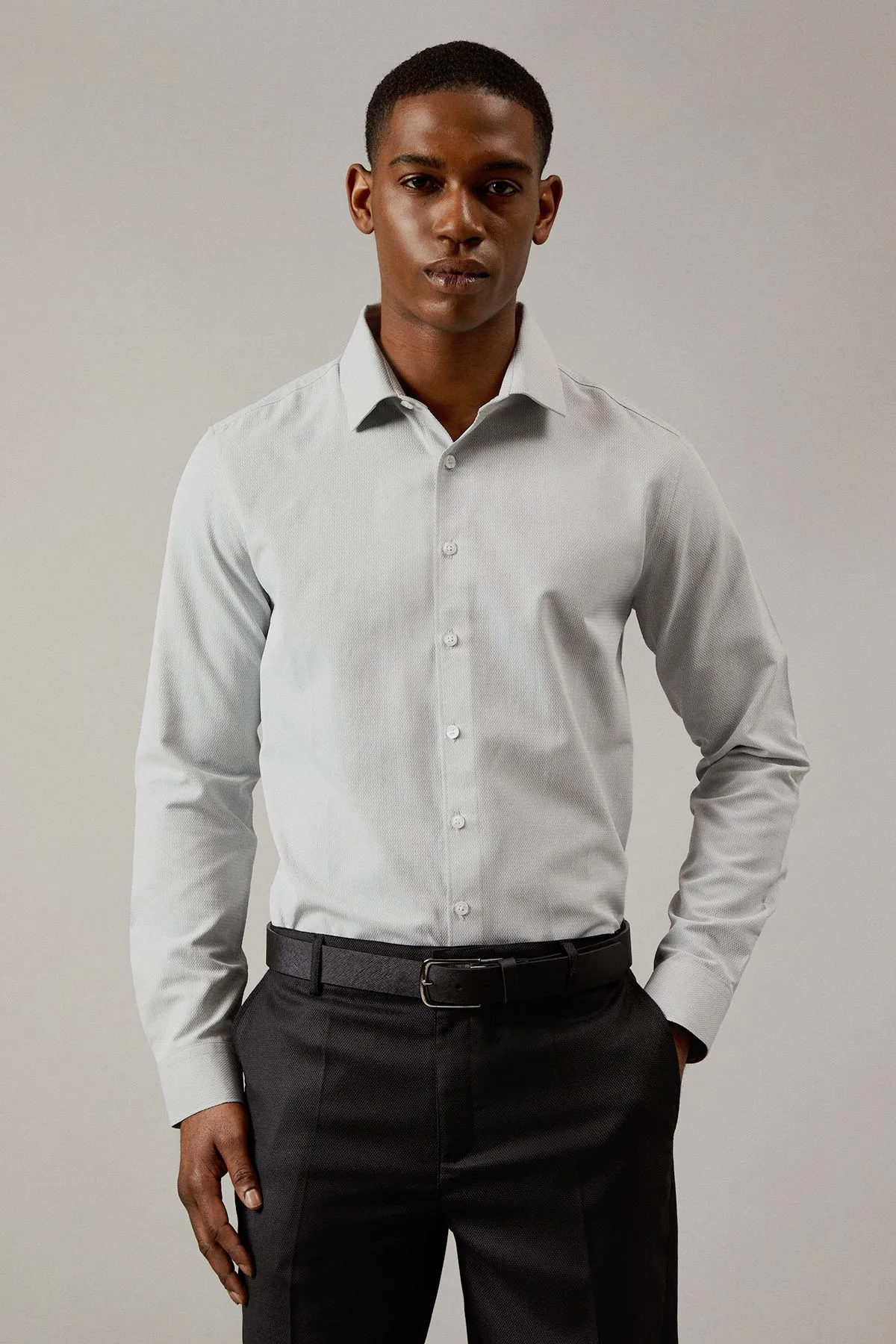 Light Grey Textured Tailored Fit Shirt