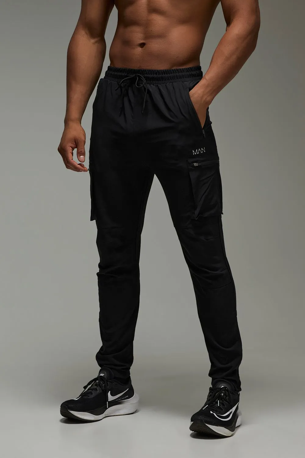 Man Active Tapered Cargo Joggers