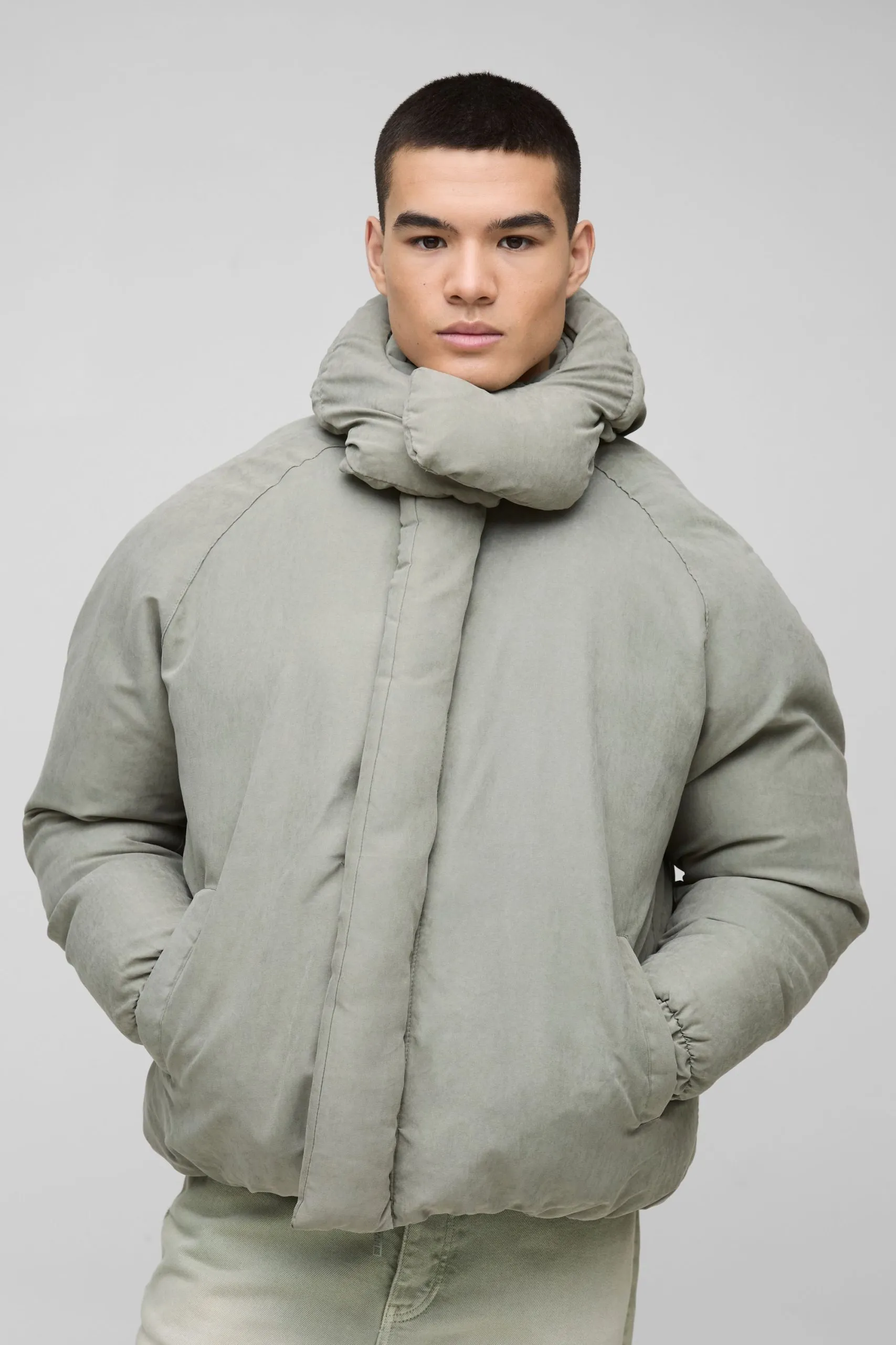 Man Extreme Heavy Padded Hooded Puffer Coat In Stone