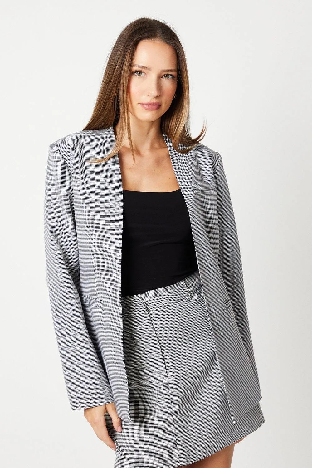 Collarless Gingham Blazer