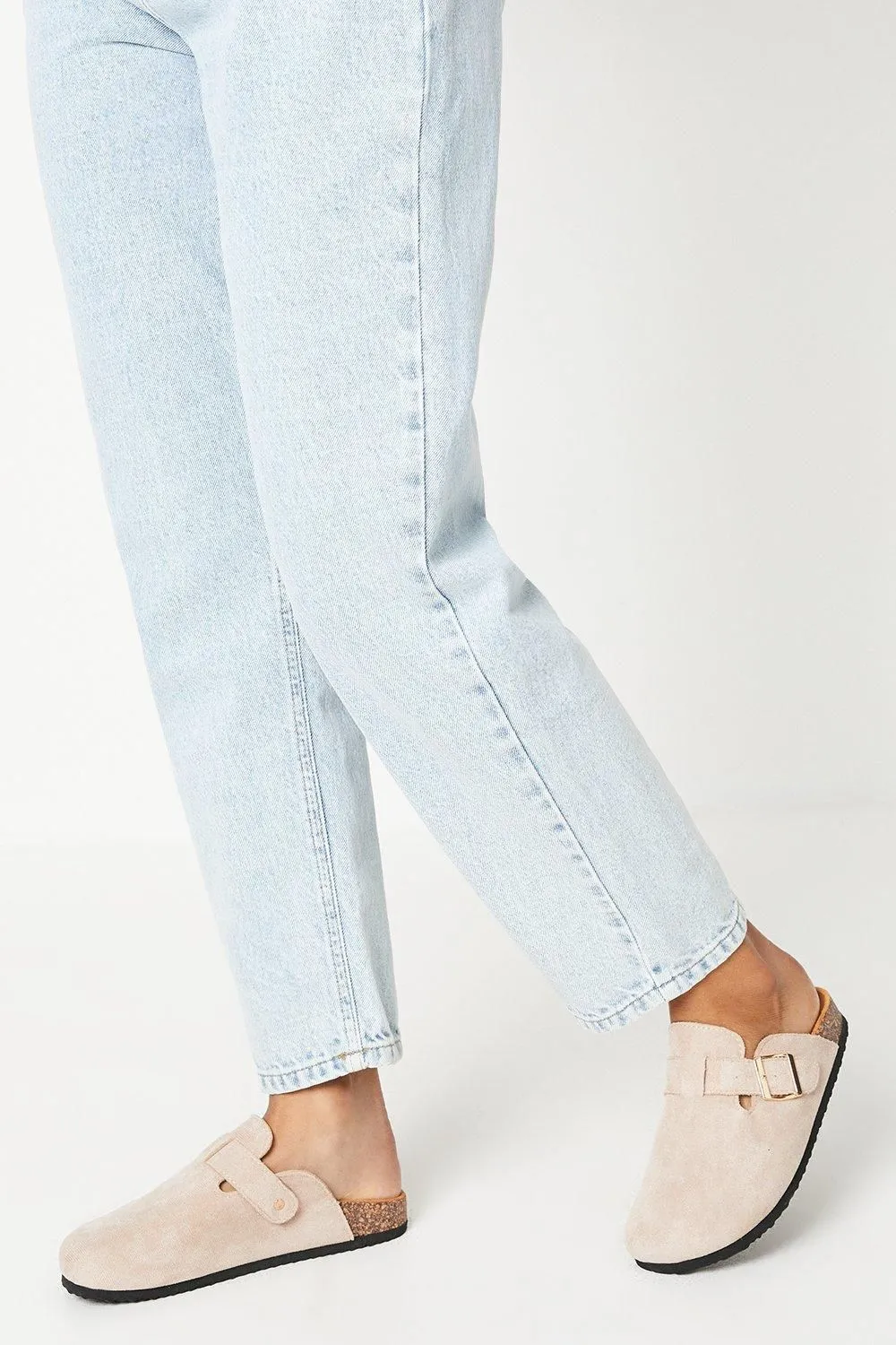 Faith: Habba Closed Toe Footbed Mules