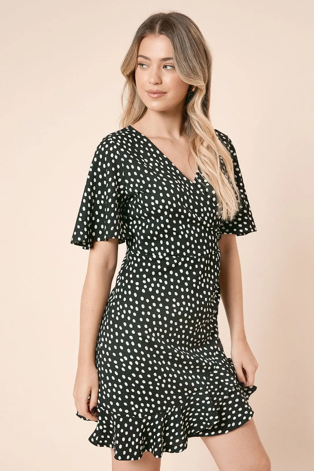 V Neck Short Sleeve Spot Wrap Mini Dress