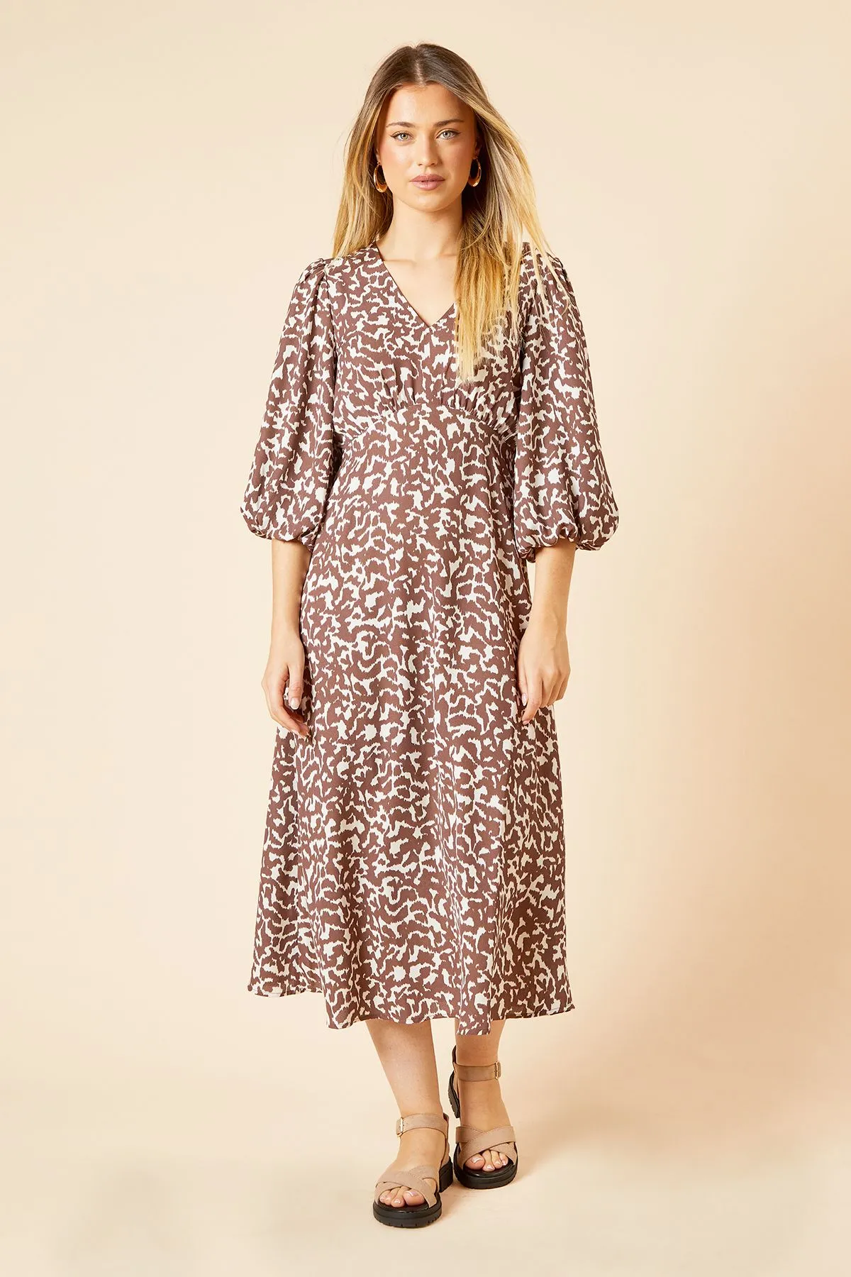 Mono Blouson Sleeve Tie Back Midi Dress