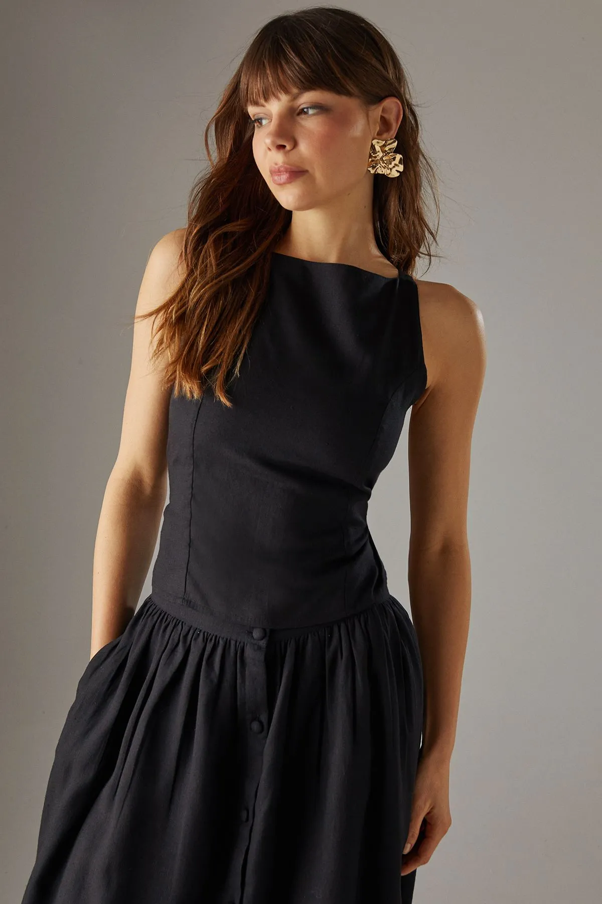 Premium Linen Blend Racer Cross Back Crop Top