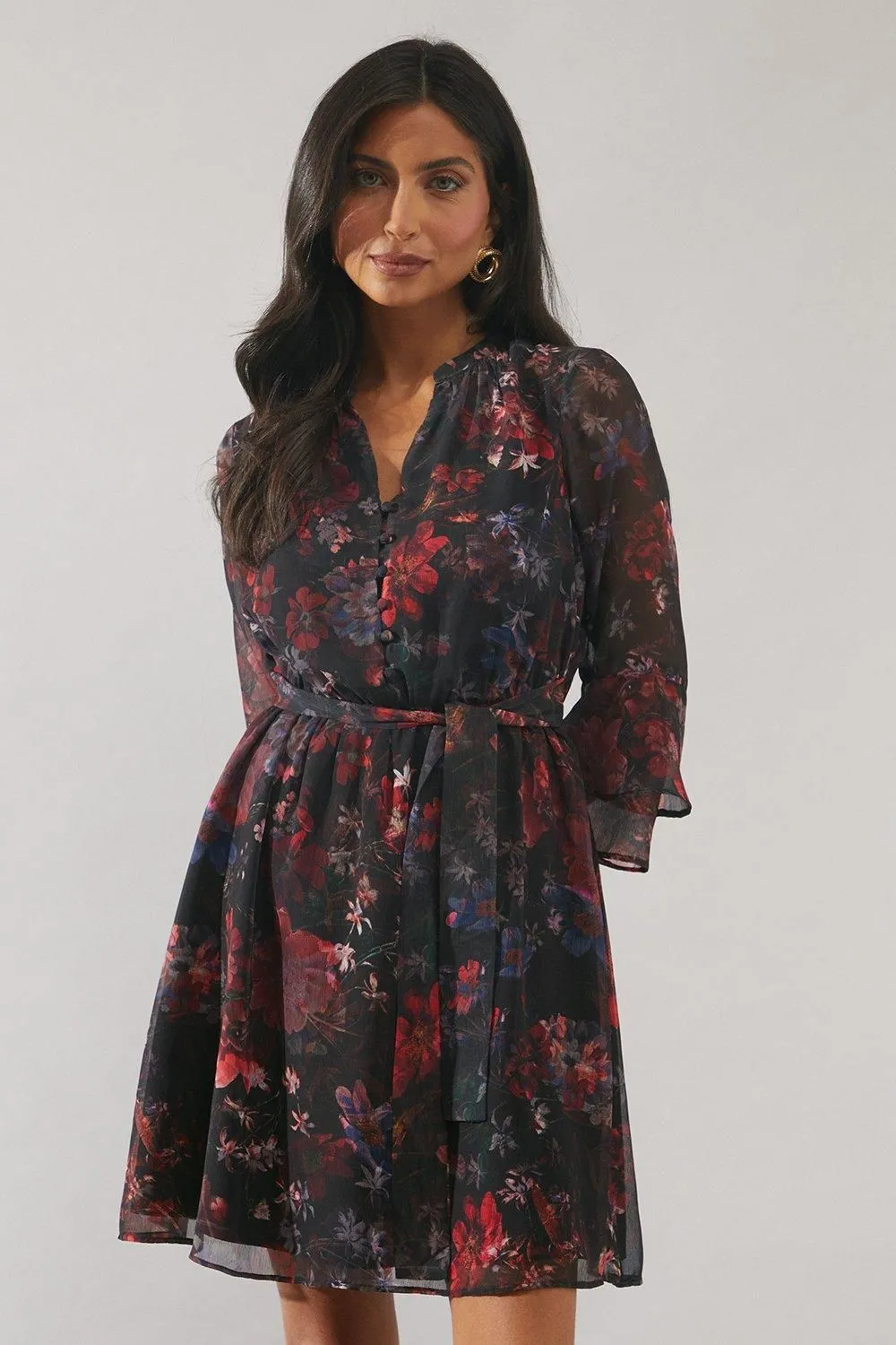 Abstract Flute Sleeve Waist Shift Dress