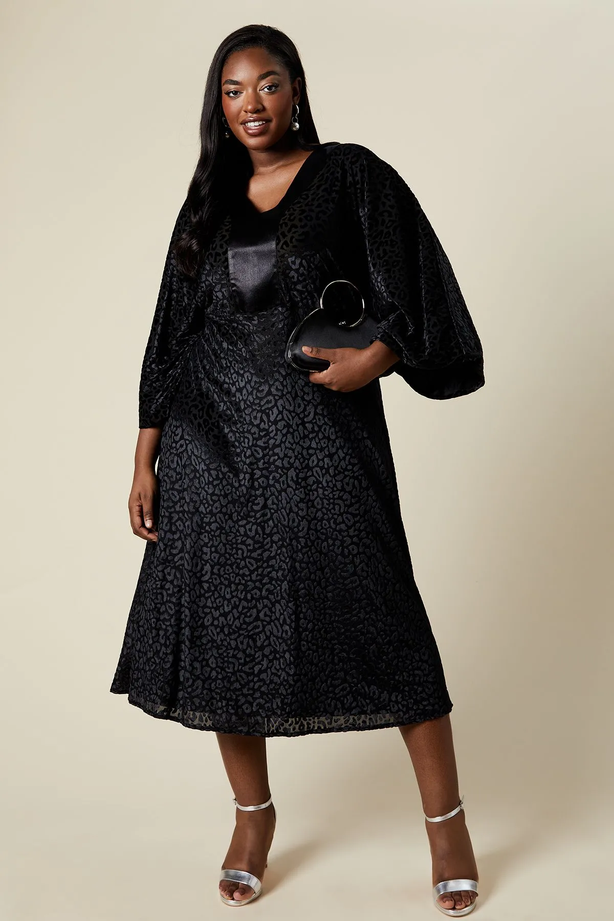 Curve Kimono Sleeve Velvet Burnout Midi Dress