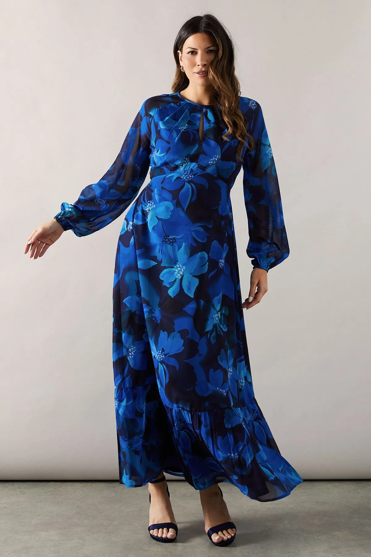 Printed Pleat Keyhole Maxi Dress