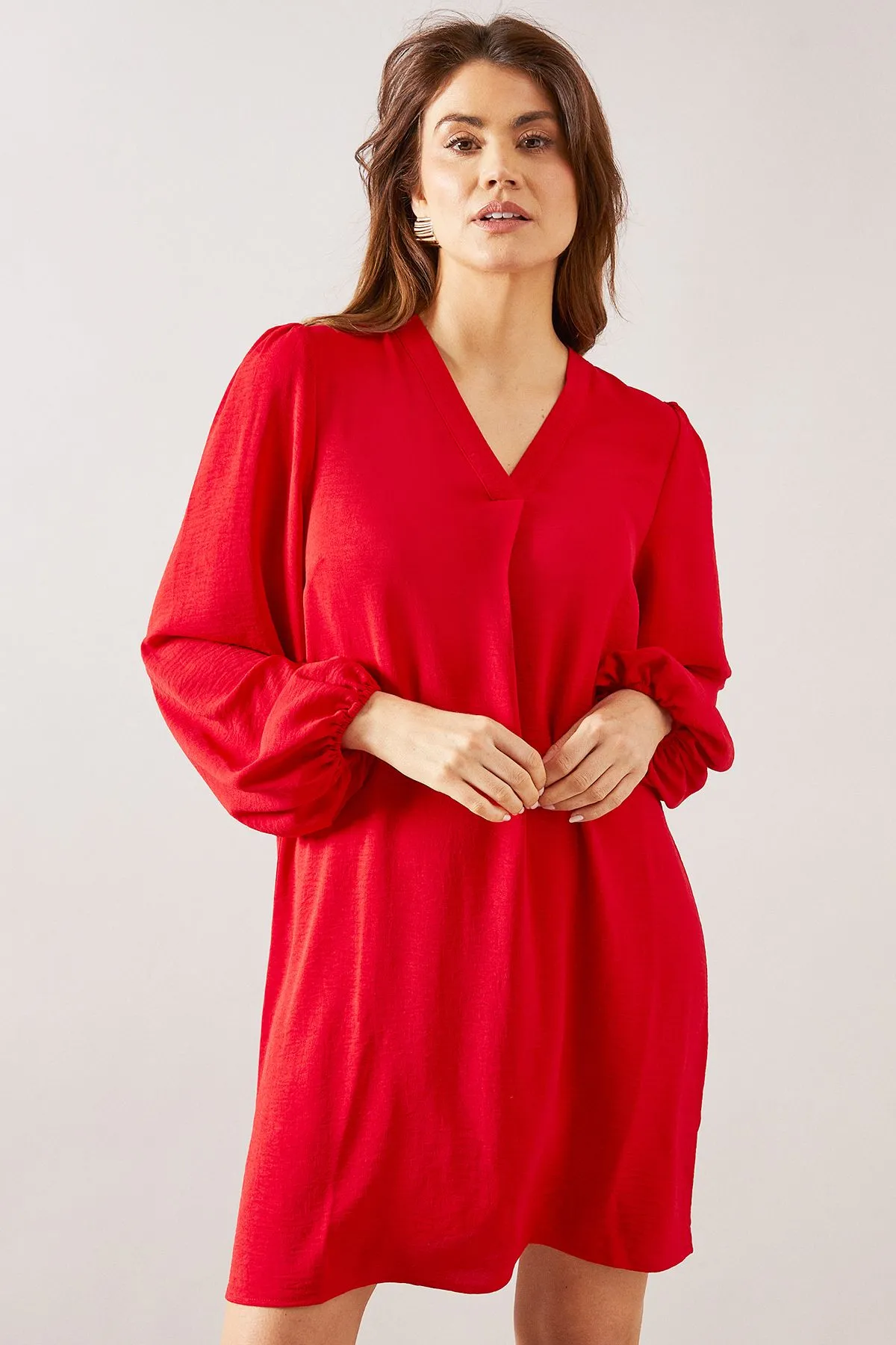 V Neck Overhead Shift Dress