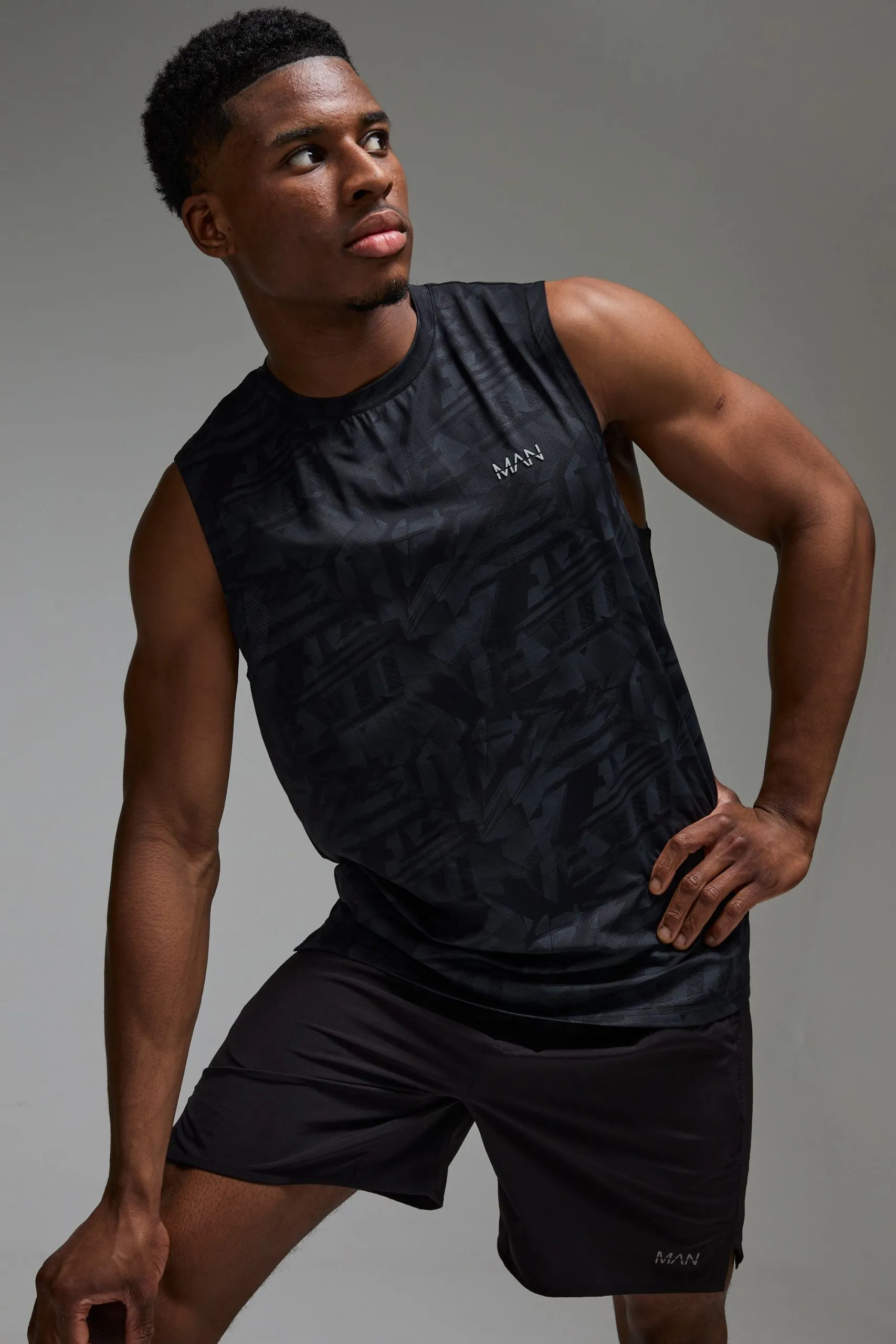 Man Active Abstract Print Regular Fit Tank