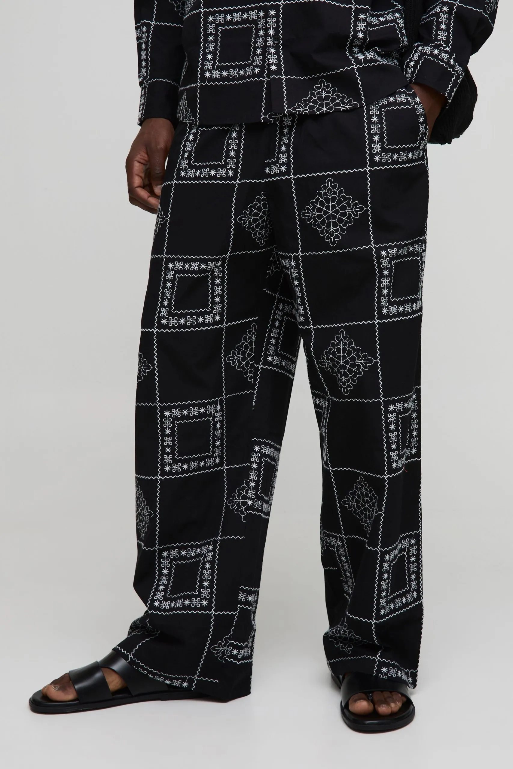 Wide Leg Embroidered Poplin Trouser