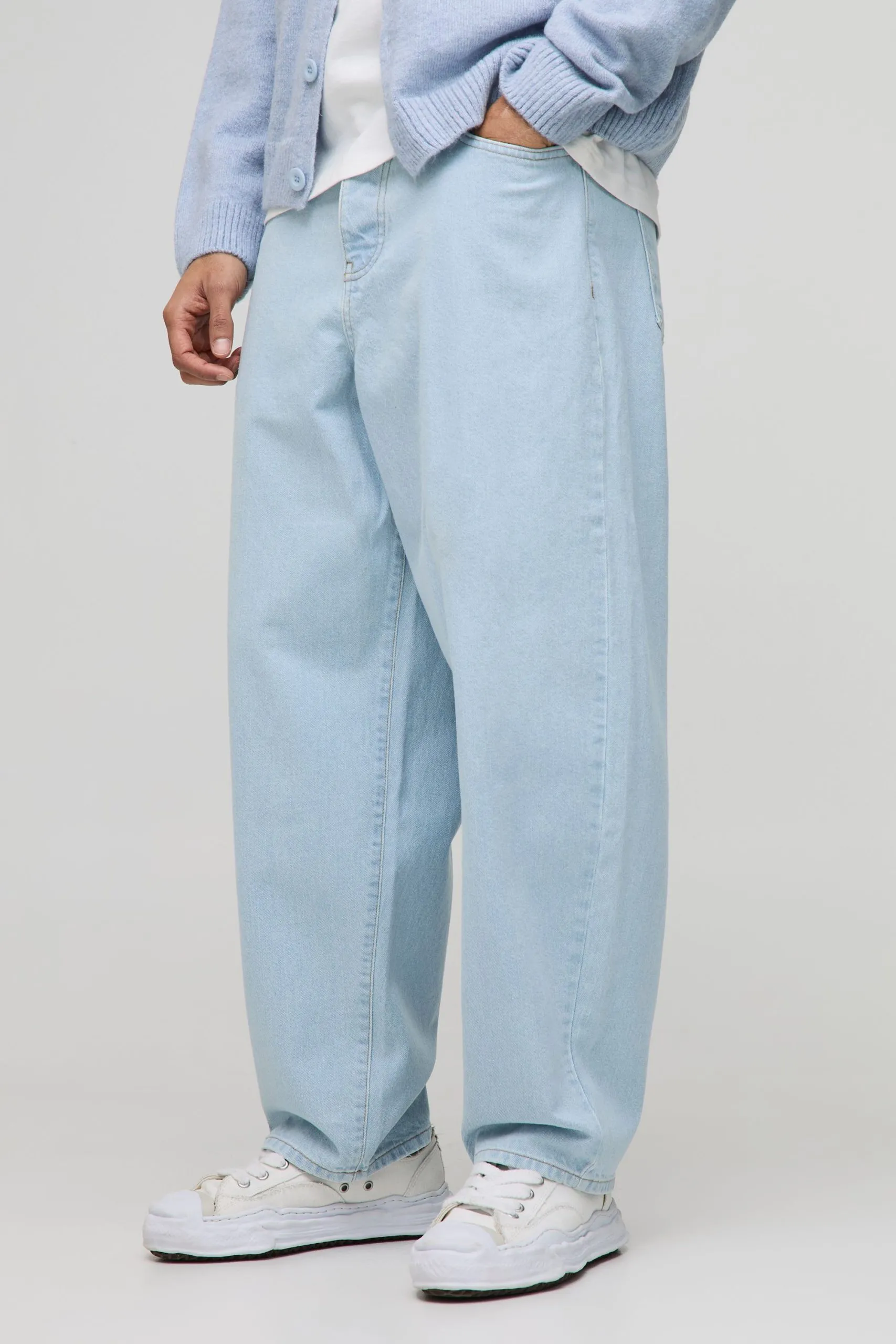 Balloon Fit Ice Blue Washed Jeans