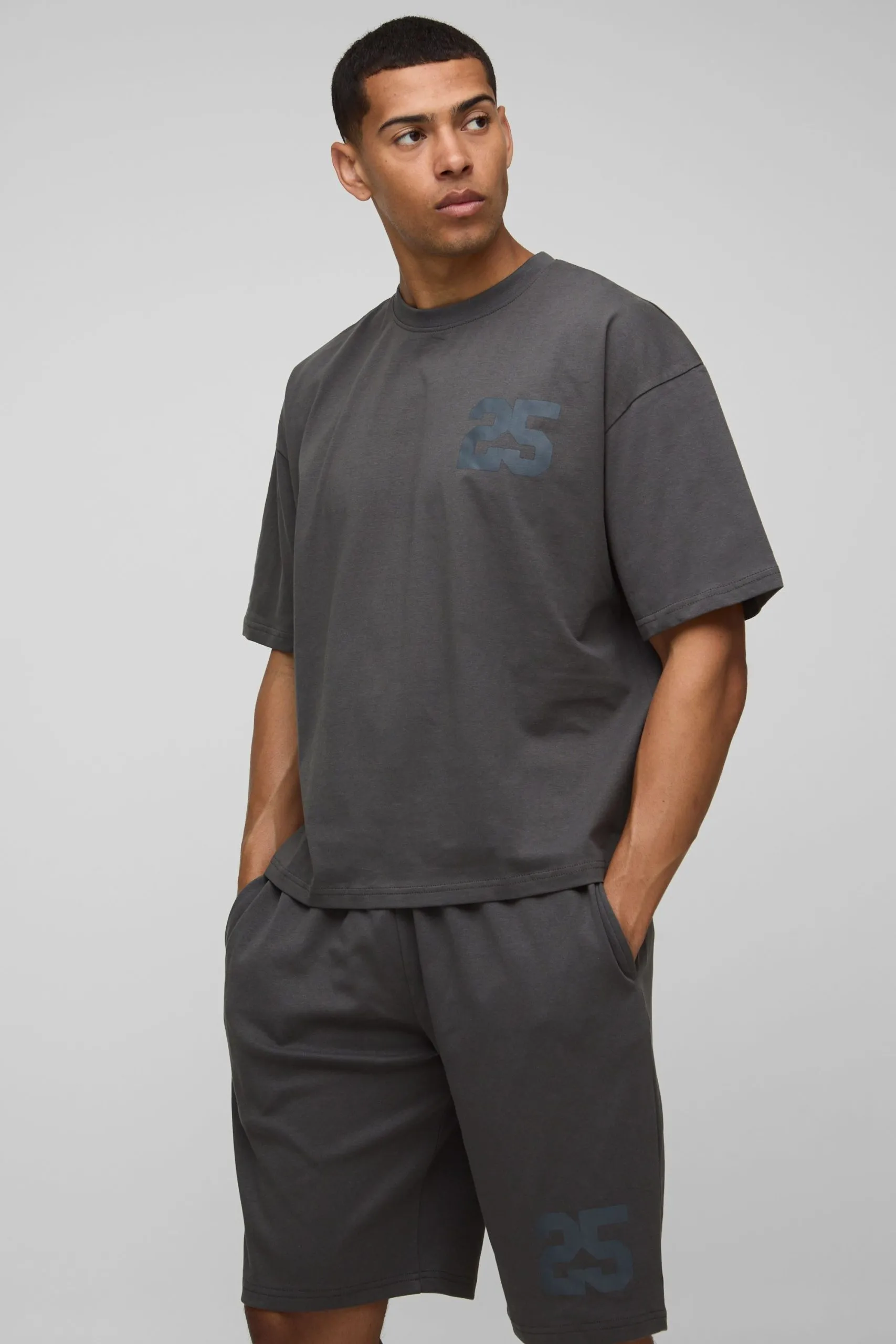 Oversized Boxy 25 Varsity Graphic T-Shirt & Short Set