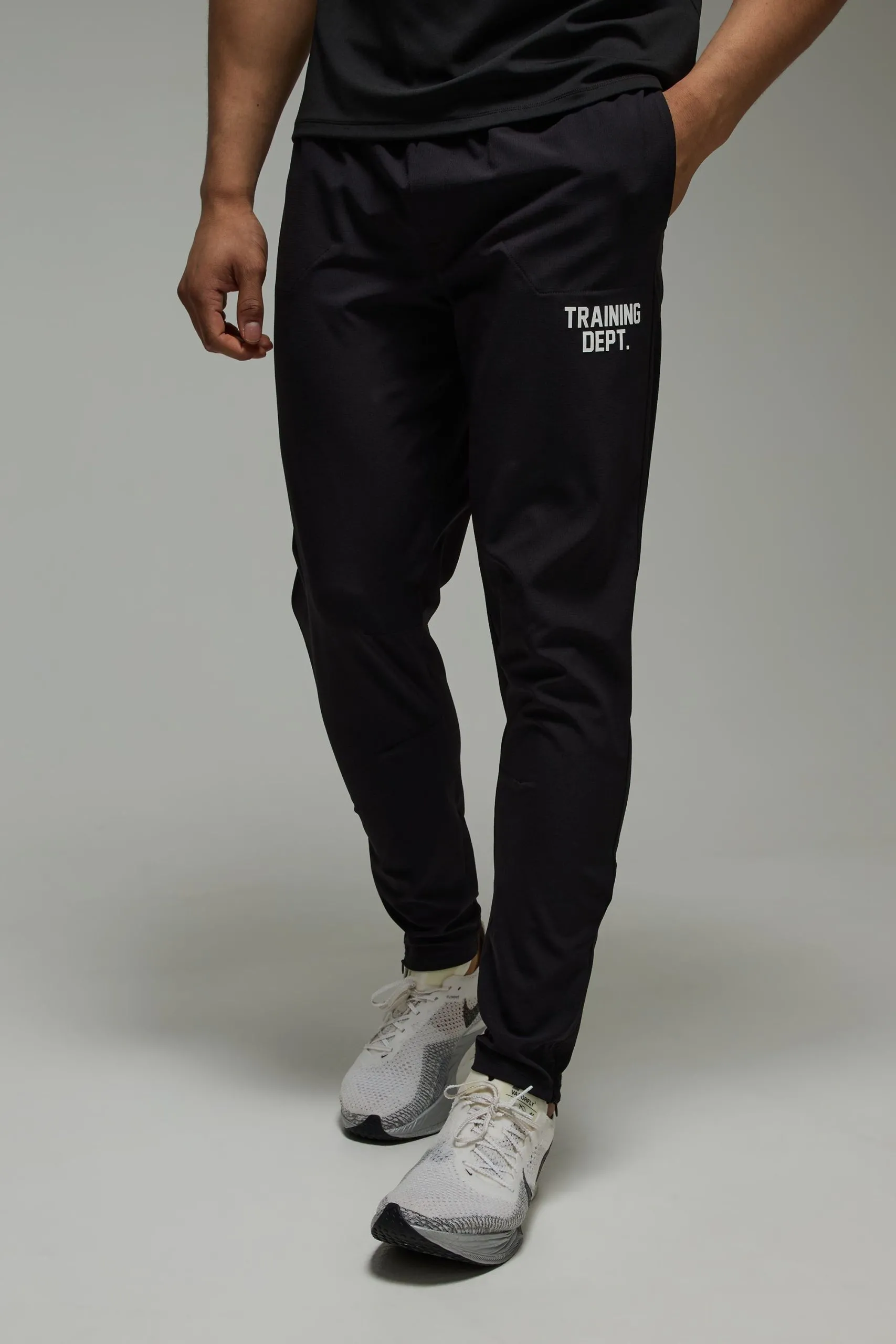 Man Active Performance Training Dept Ripstop Tapered Jogger