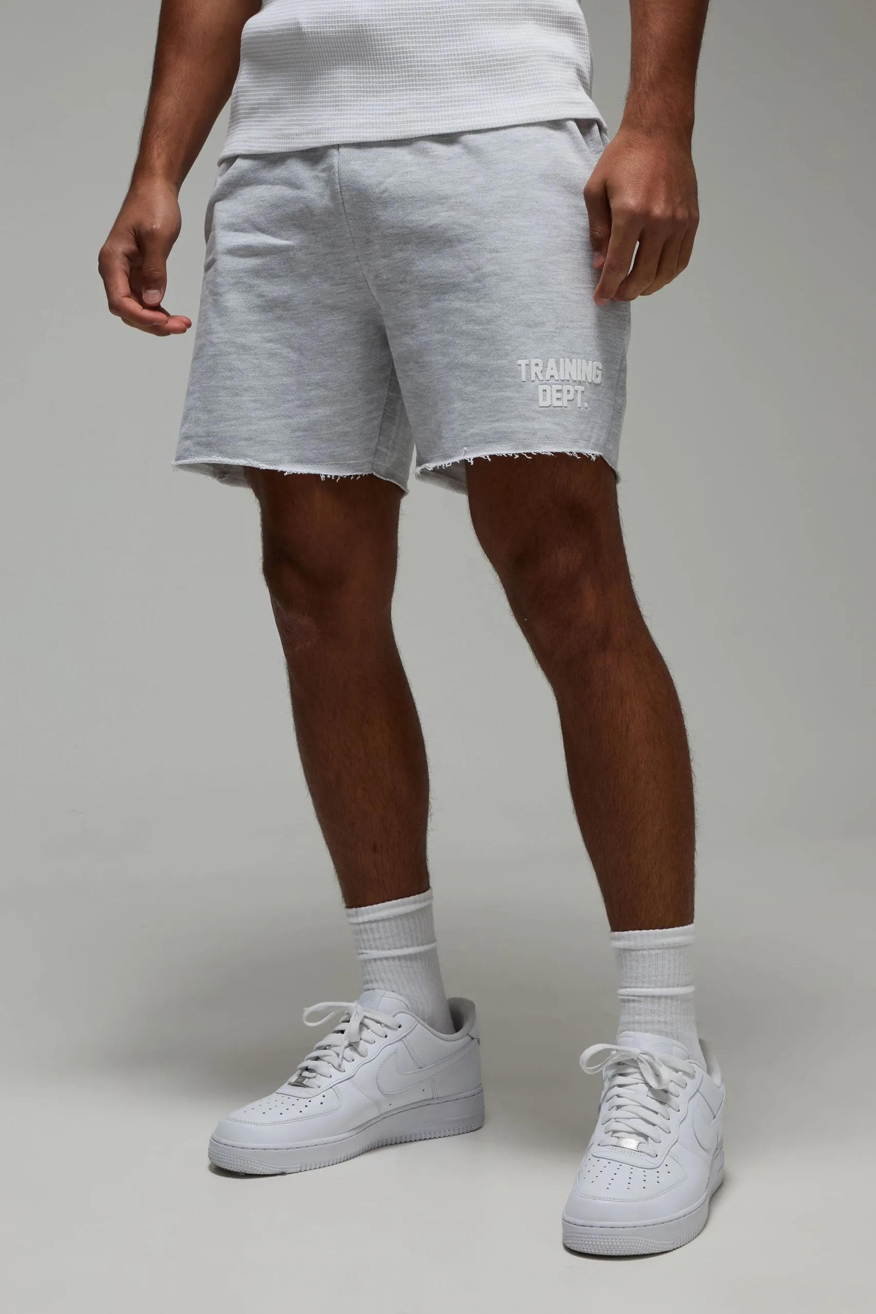 Man Active 5inch Loose Fit Raw Edge Shorts