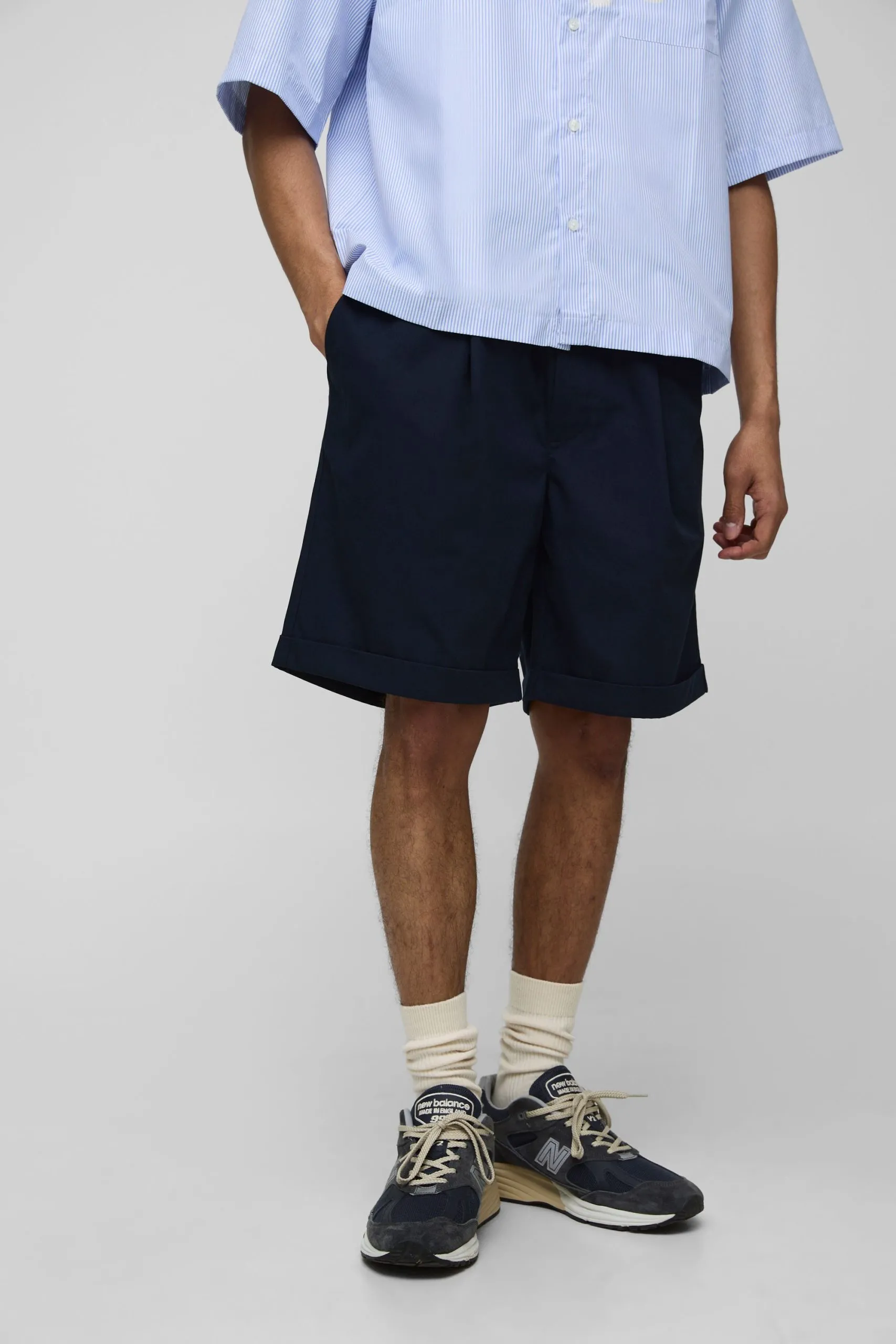 Baggy Fit Pleated Front Shorts