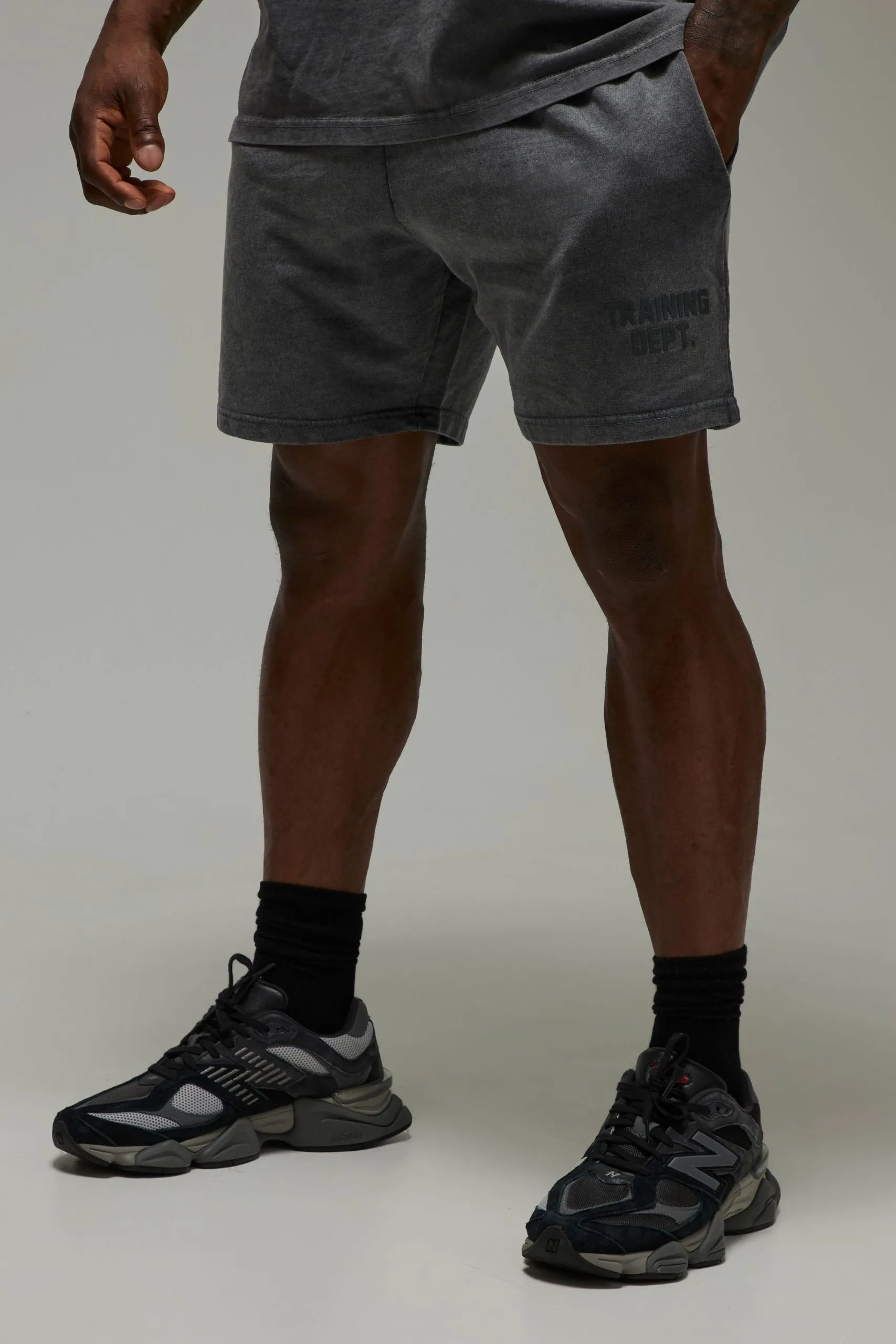Training Dept 5inch Loose Fit Washed Shorts