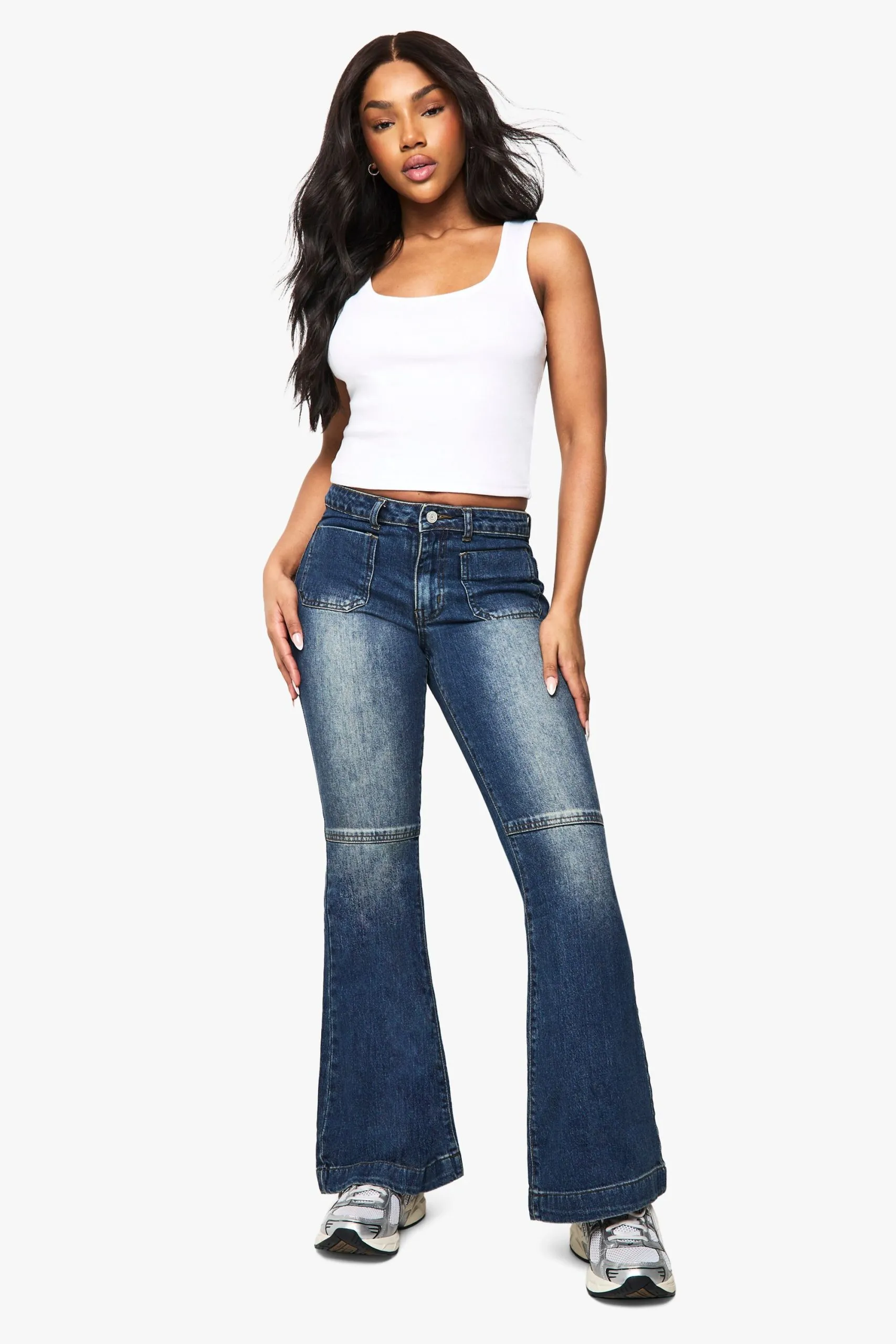 Pocket Detail Stretch Flared Jean