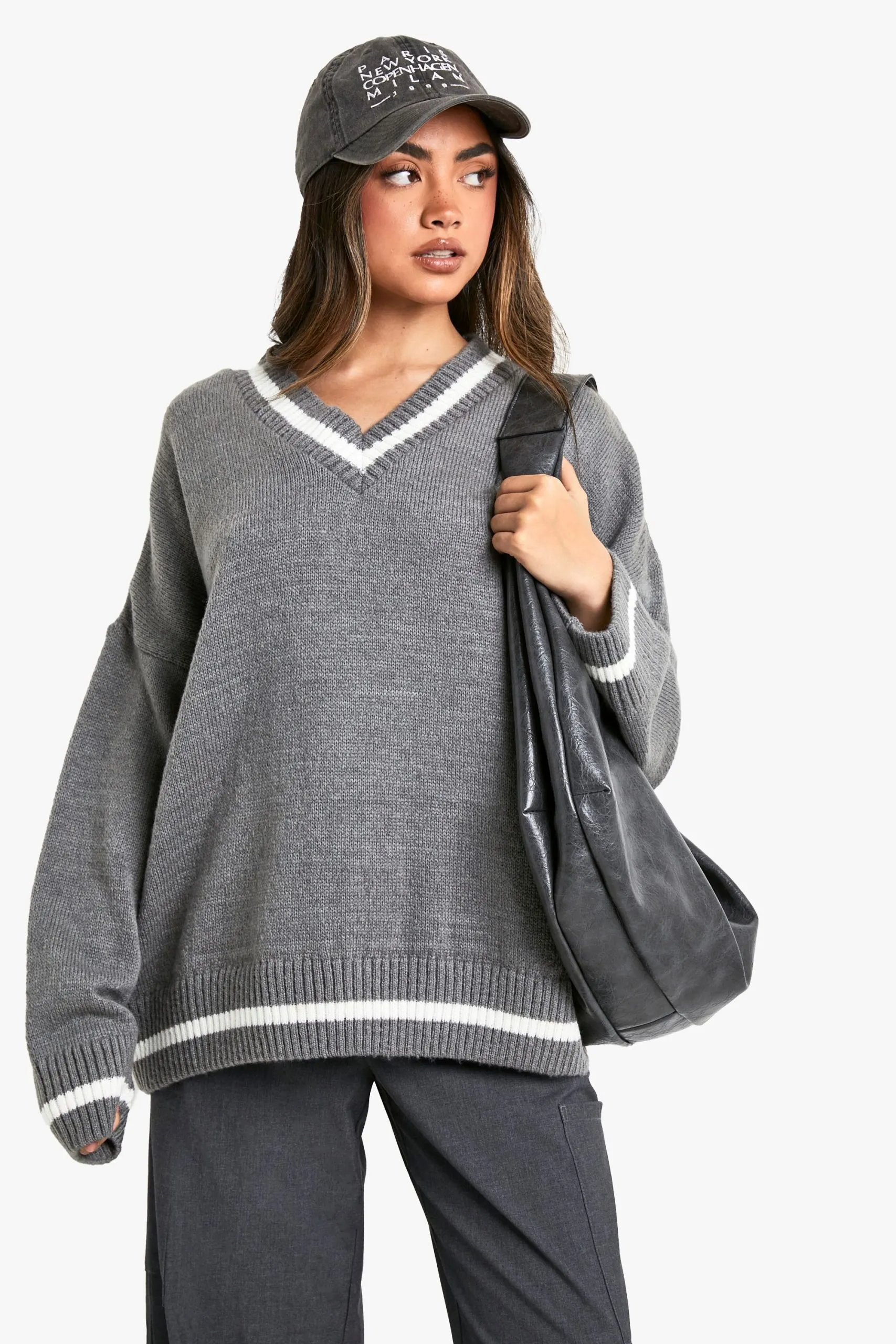 V neck contrast trim Knit jumper