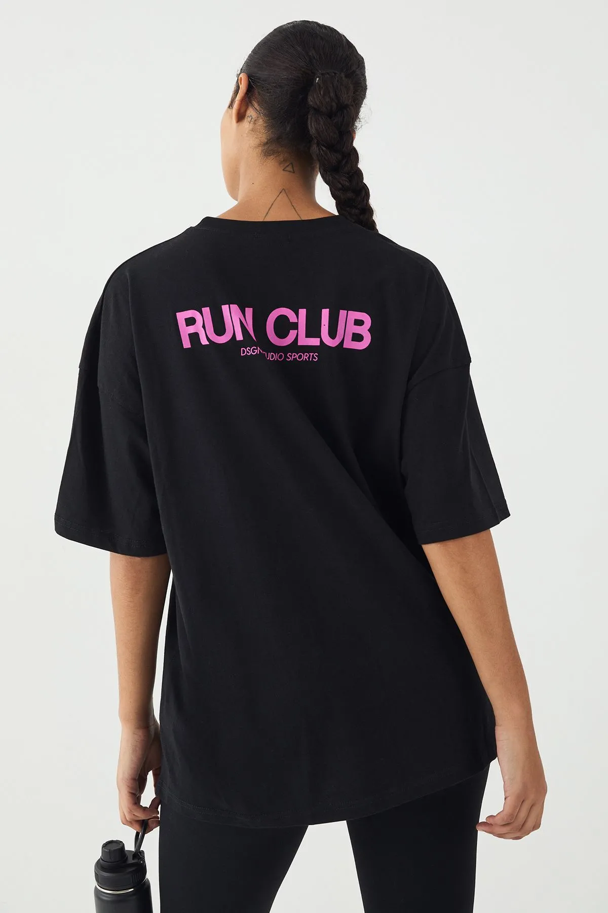 DSGN Studio Sport Run Club Oversized T-Shirt