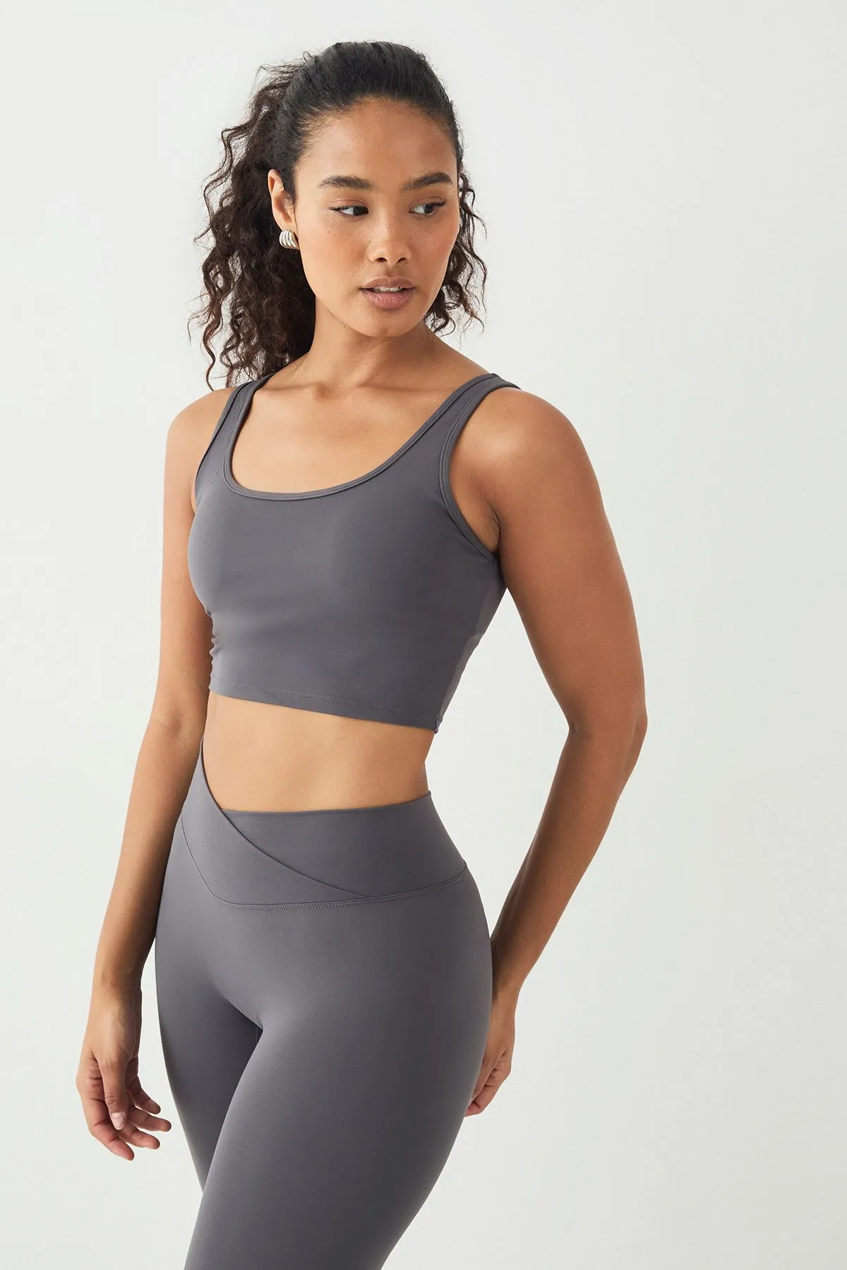 DSGN Studio Ultra sculpt Padded Sports Bra