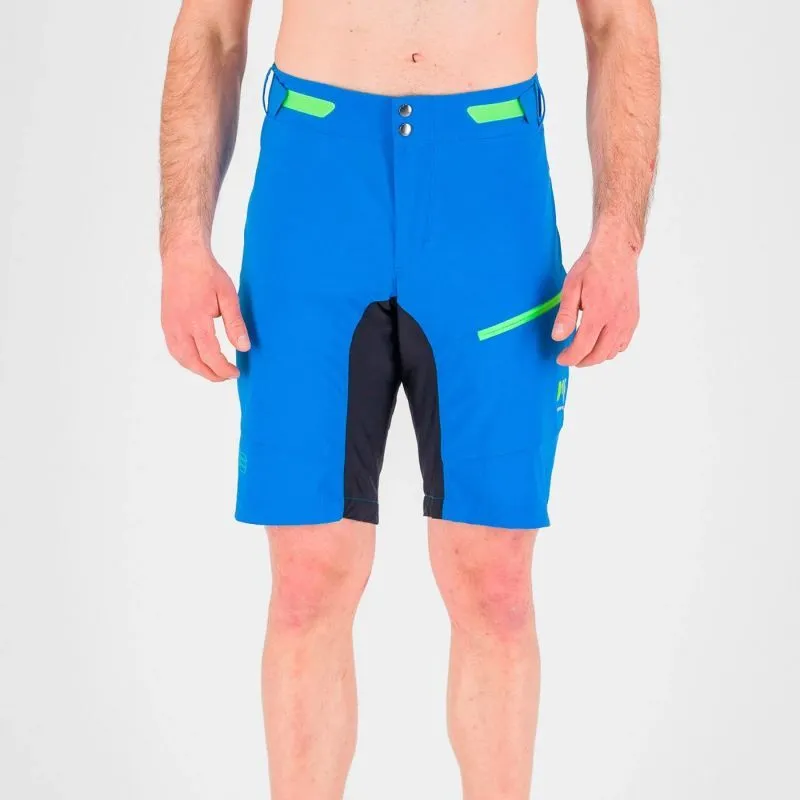 Val Viola Shorts - Walking shorts - Men's