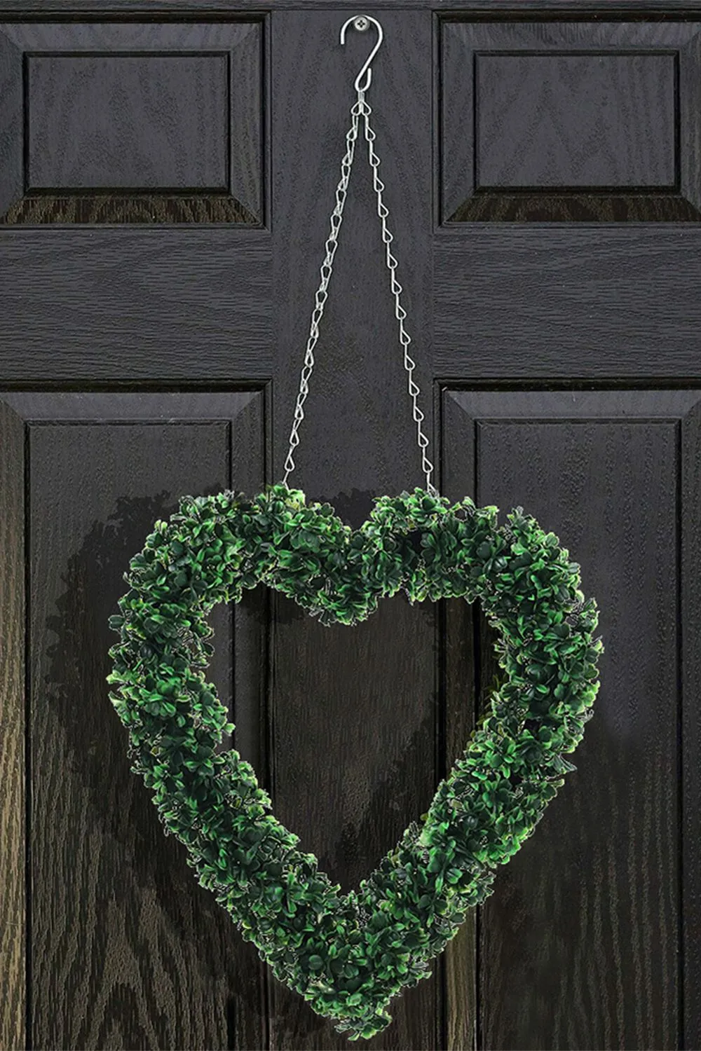 Artificial Boxwood Green Leaves Heart Shaped Wreath