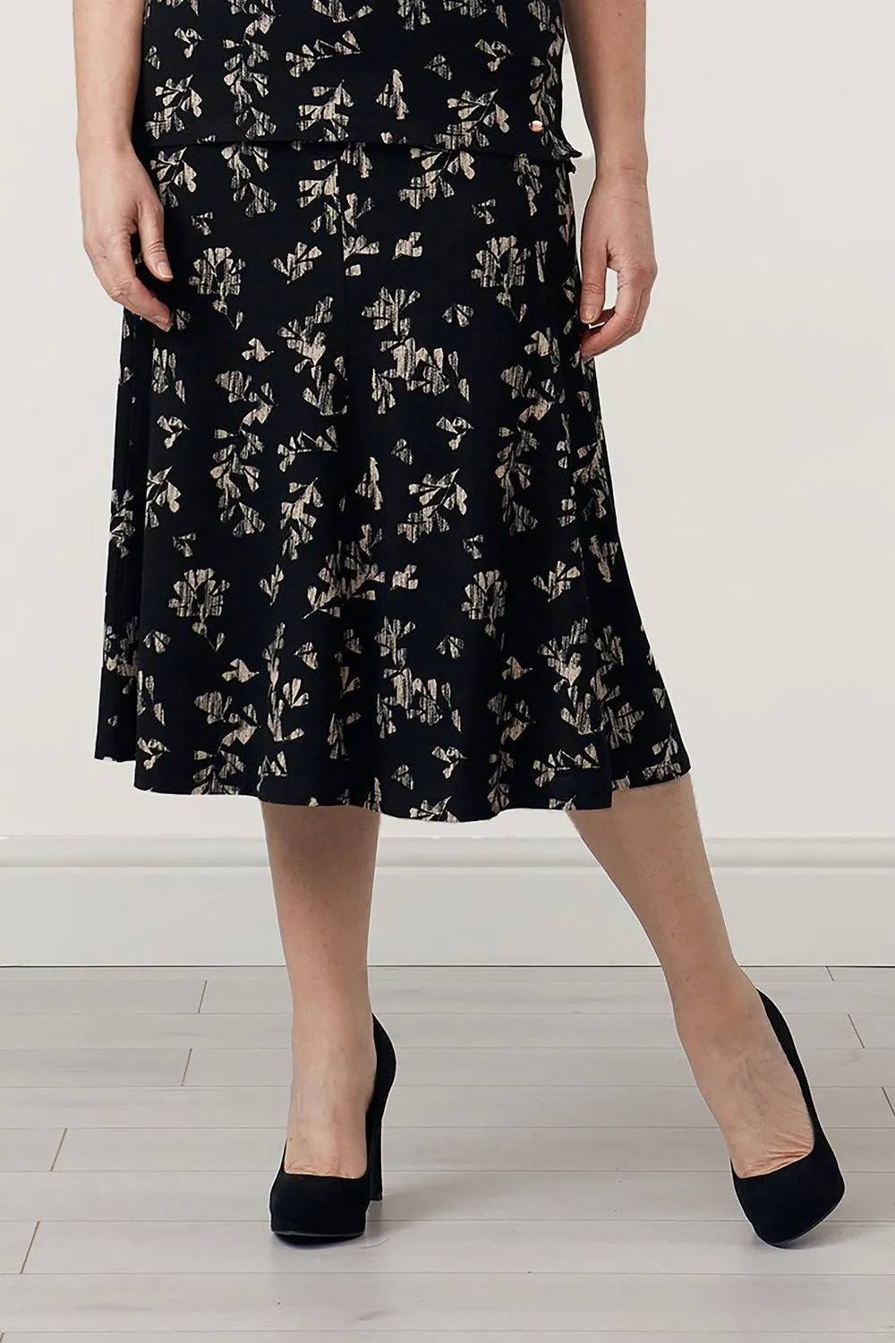 Leaf Print Skirt- Regular