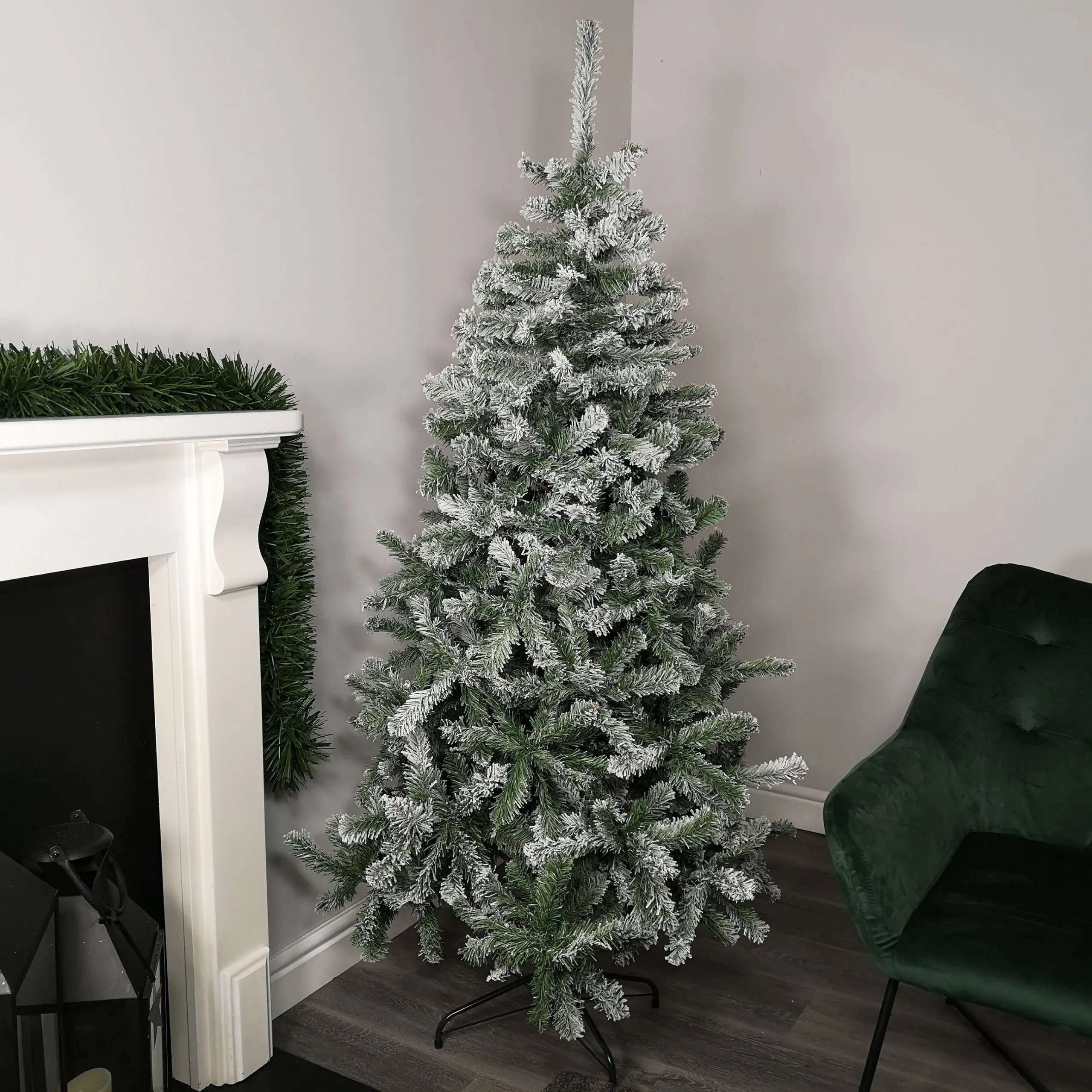 Premier Flocked Woodcote Spruce PVC Hinged Christmas Tree