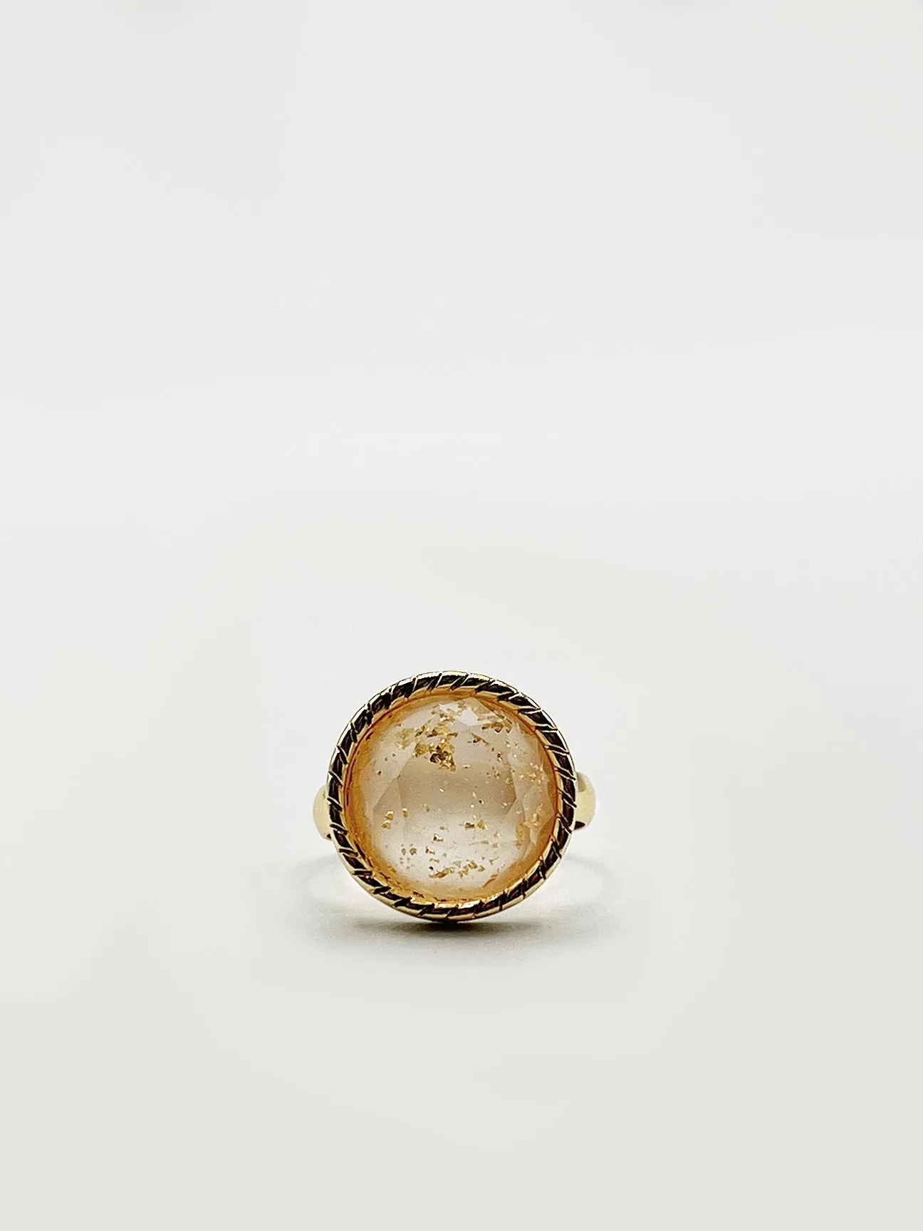 Chunky gold ring with gold flake detail