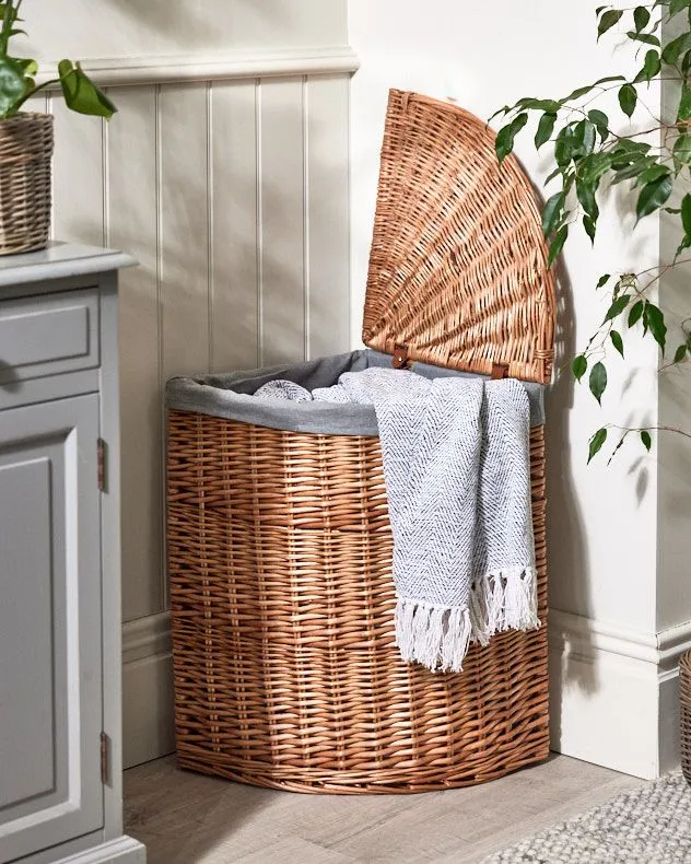 Traditional Style Corner Willow Wicker Laundry Storage Basket with Grey Lining Home Storage
