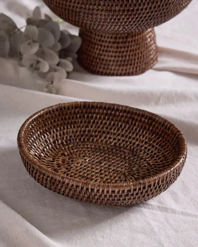 Traditional Natural Rattan Classic Rounded Small Kitchen Basket