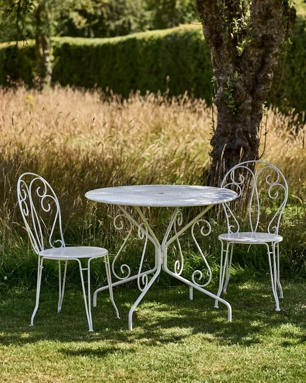 Traditional Two Person Garden Iron Bistro Table and Chairs Set