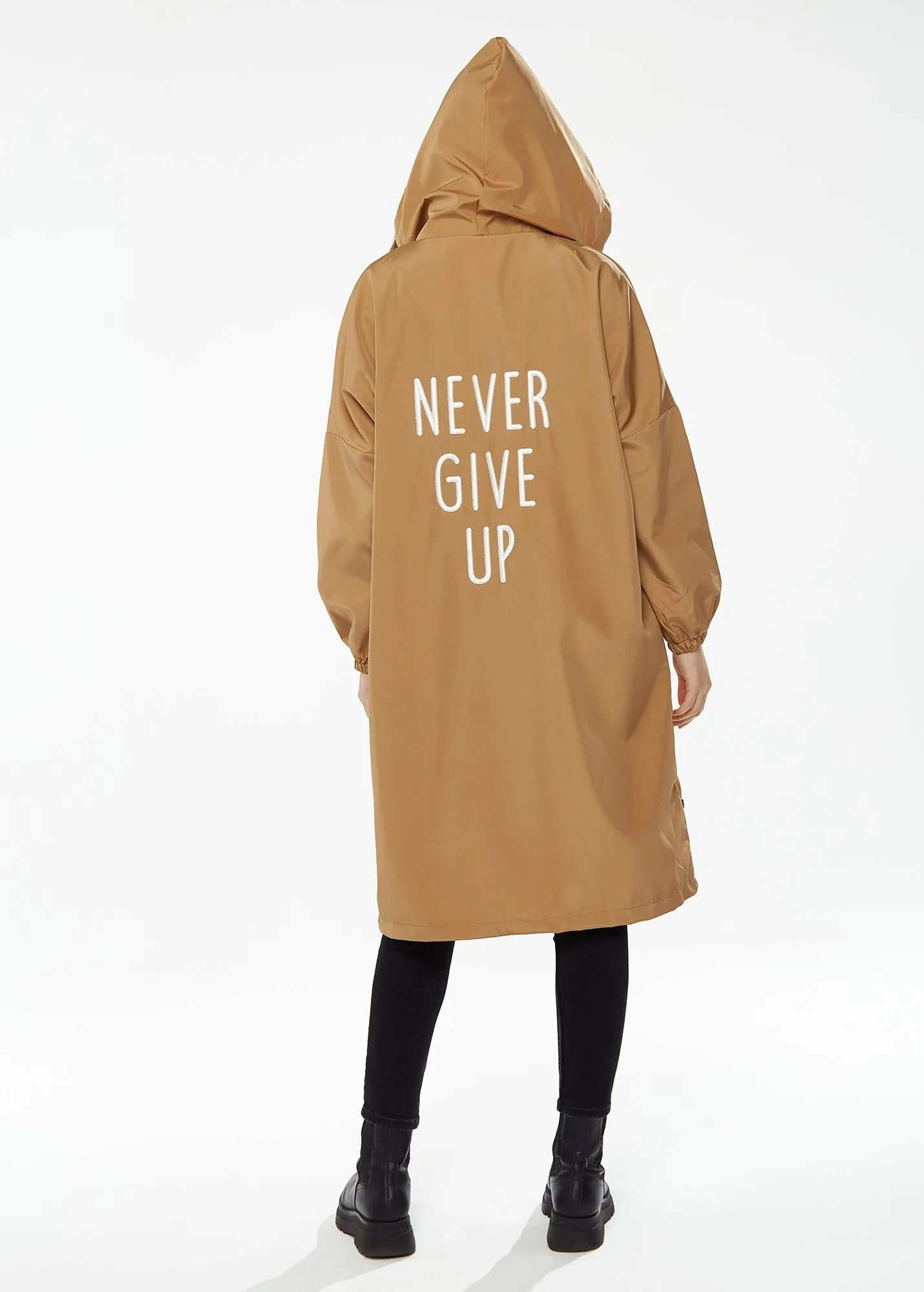 Liquorish Never Give up Parka in Camel