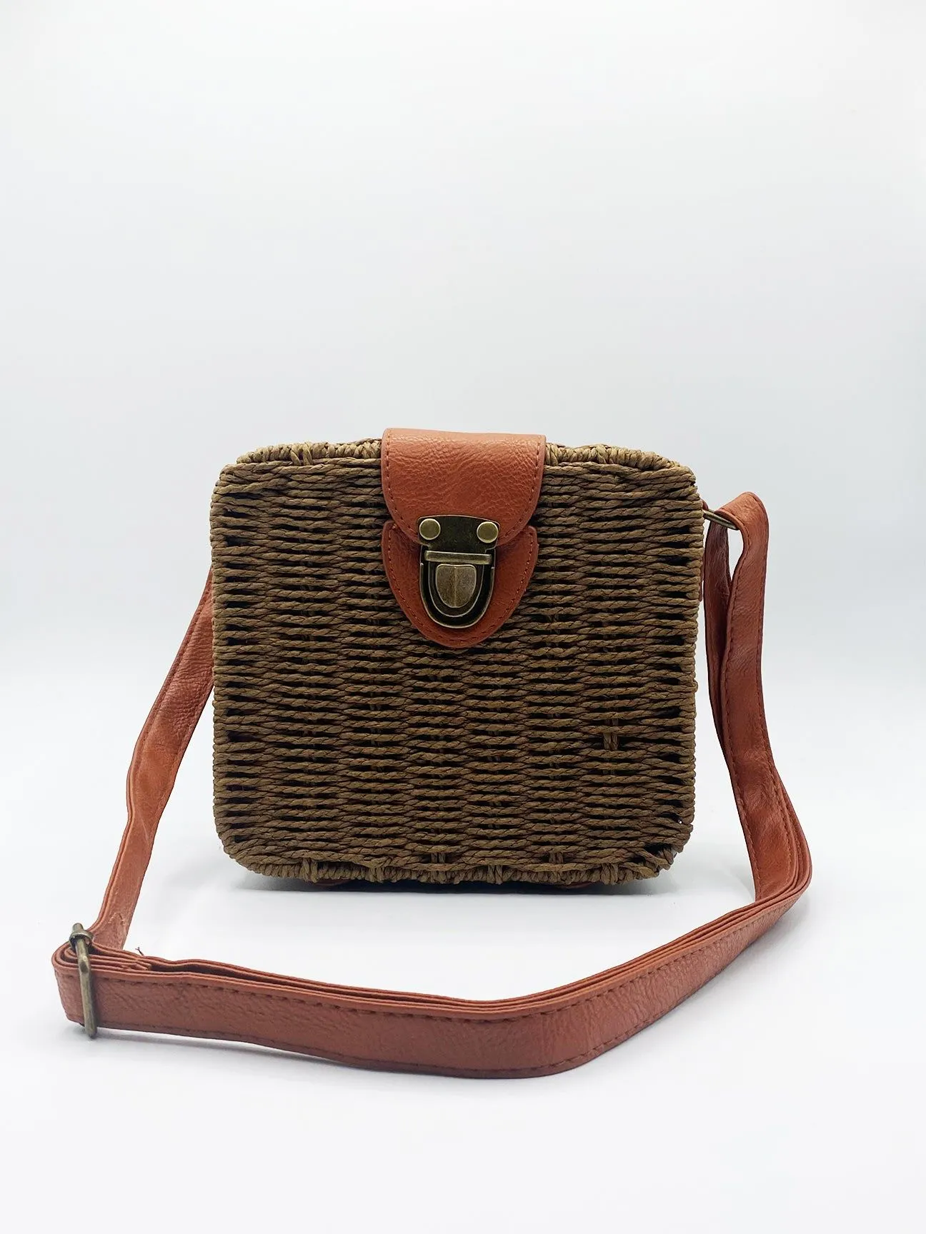 Woven Straw Cross Body Bag with PU Leather Clasp