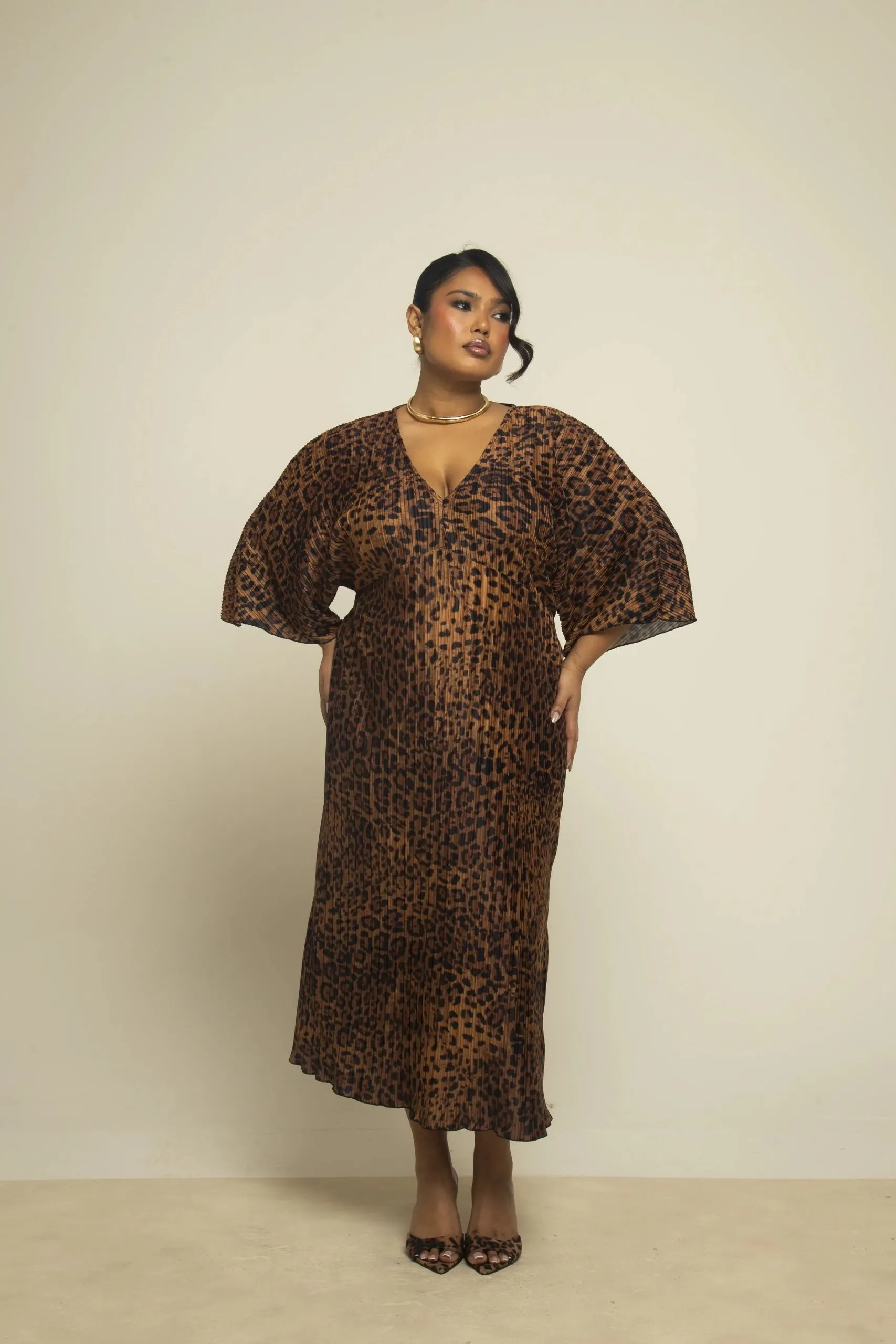 Curve Brown Leopard Plisse Batwing Style Midaxi Dress