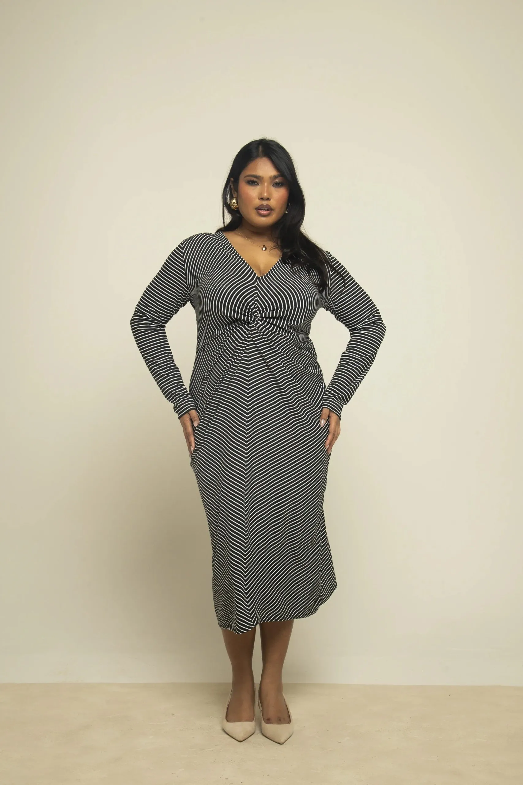 Curve Monochrome Knitted Stripe Twist Front Midaxi Dress