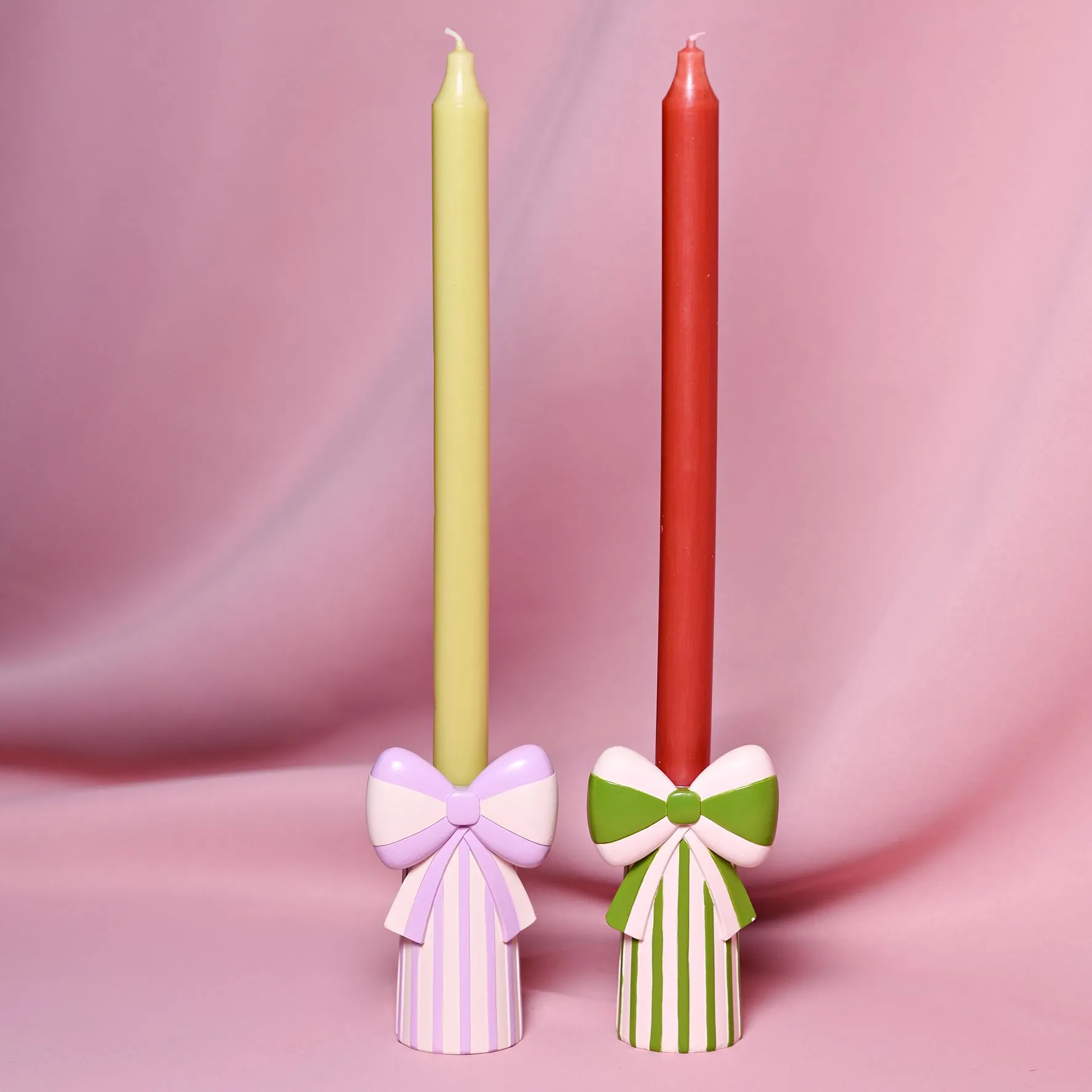 Set of 2 Candlestick Holders With Bow