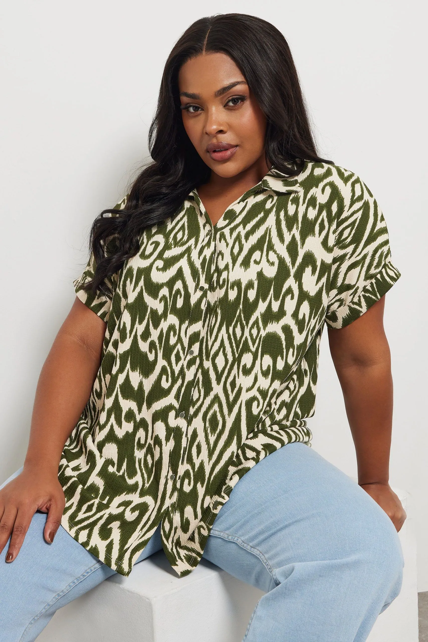 Textured Abstract Print Shirt