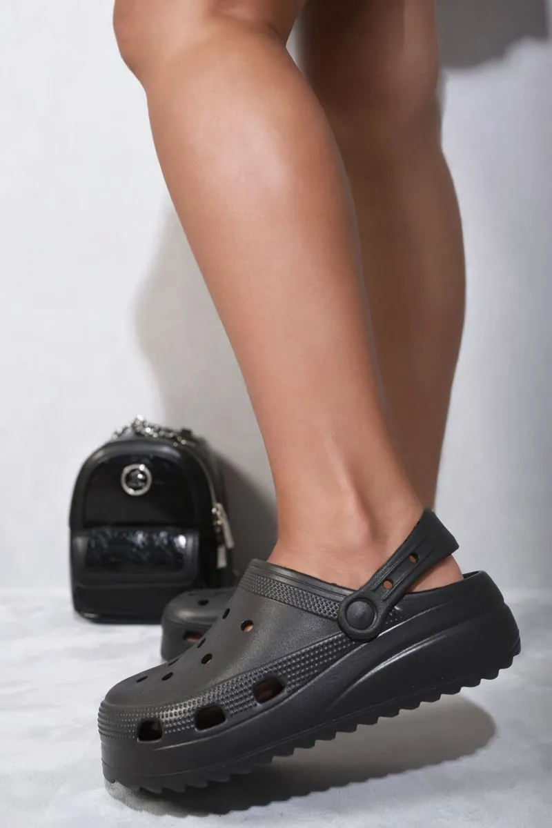 Kinsley Classic Platform Clog Sandals