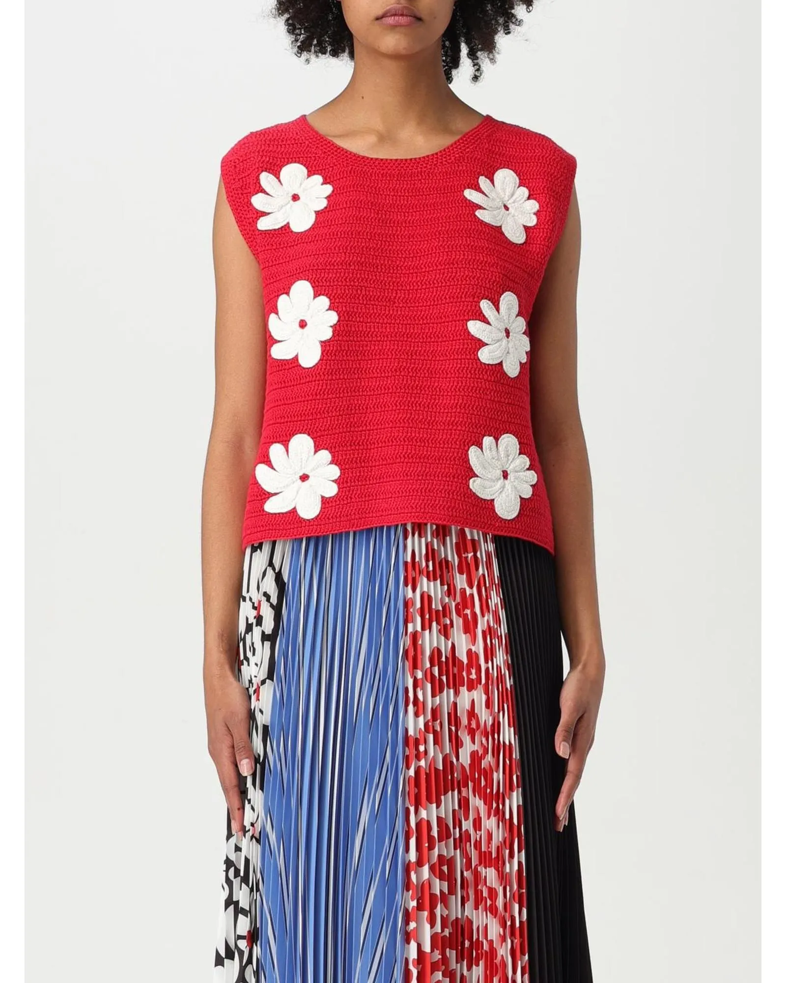 Floral Appliqu Knit Top- Red