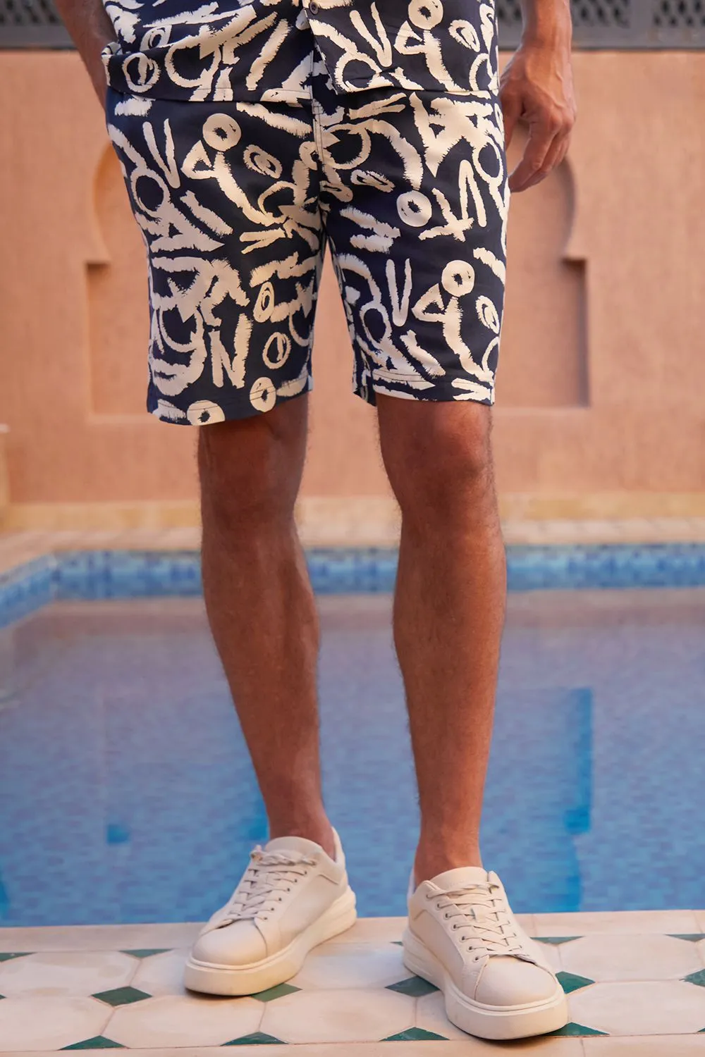 'Tangdale' Abstract Print Shorts