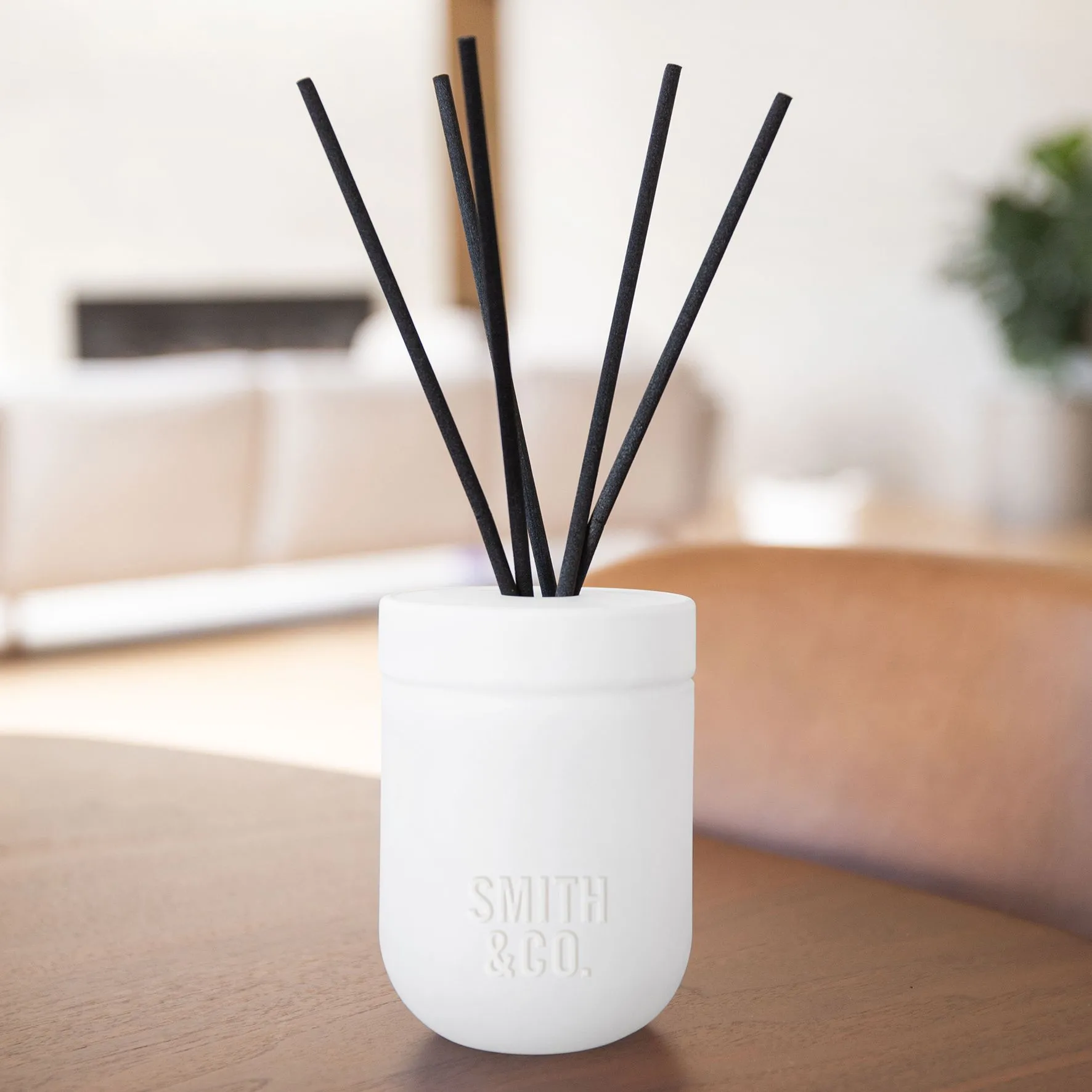 Smith & Co 200ml Diffuser - Tonka & White Musk